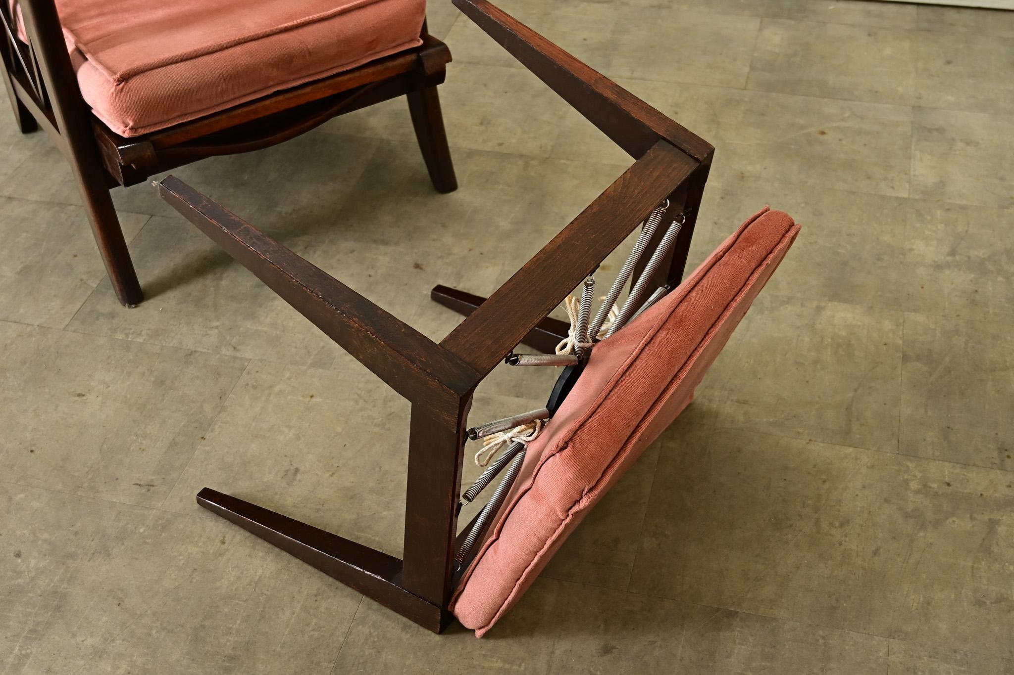 French Vintage Reclining Armchair & Ottoman For Sale 1