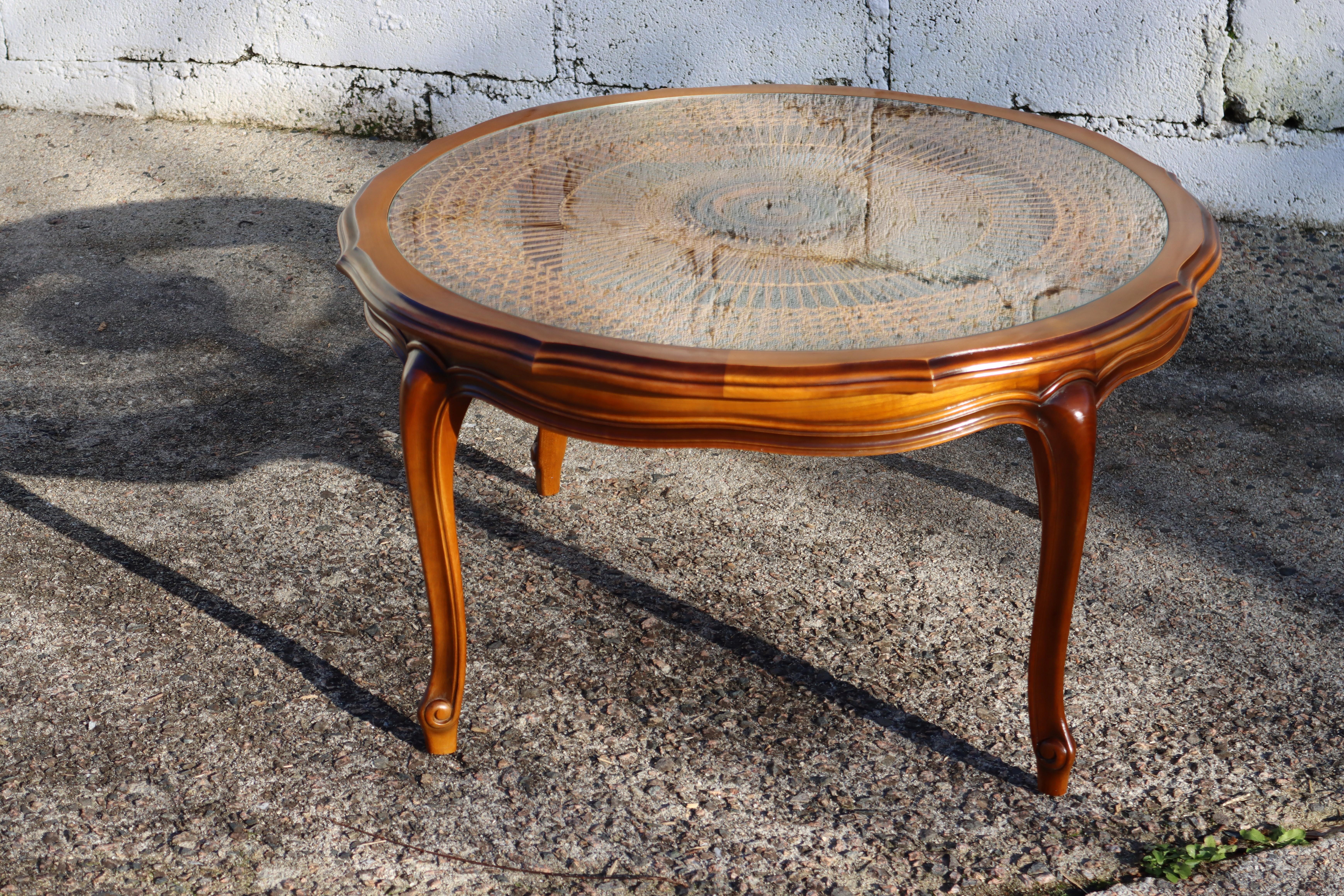 French Vintage round Cane Glass Coffee Table-Cherrywood Table Style Louis XV-60s In Good Condition In Bussiere Dunoise, Nouvel Aquitaine