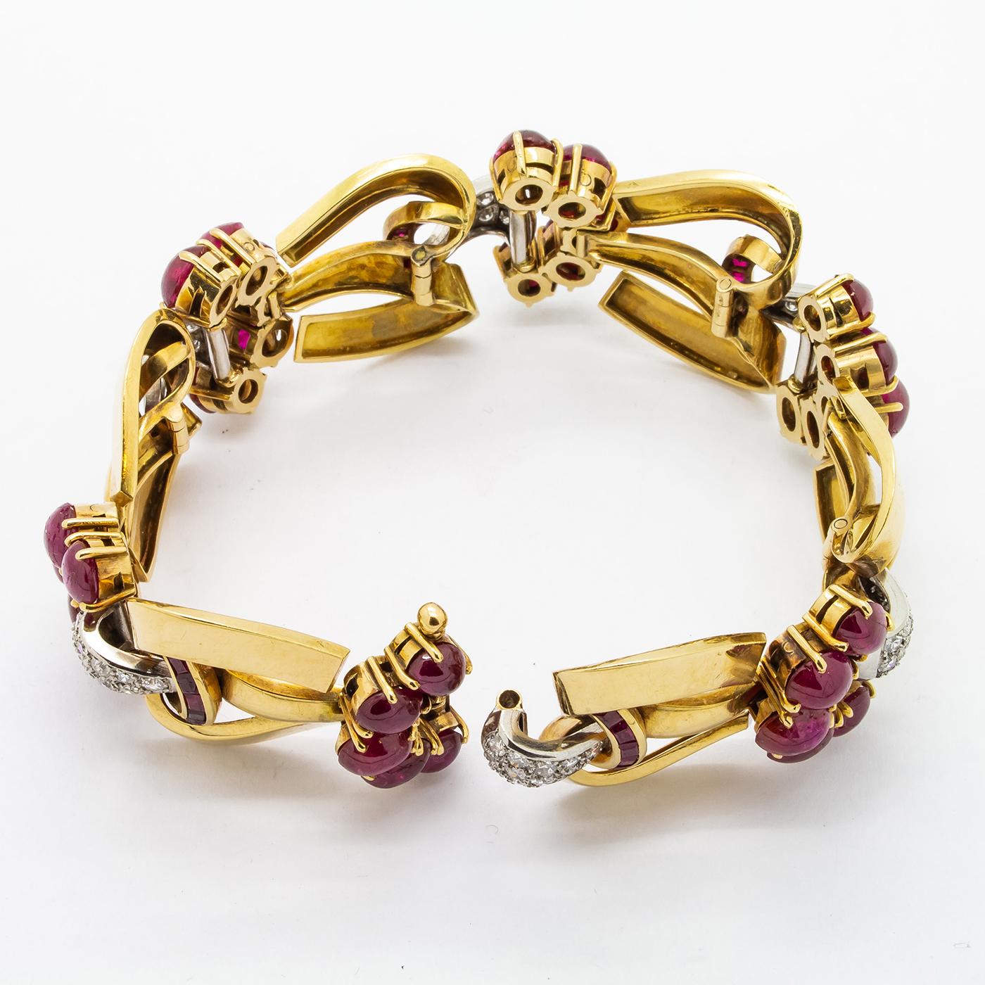 French Vintage Ruby, Diamond and Gold Bracelet, circa 1947 For Sale 1