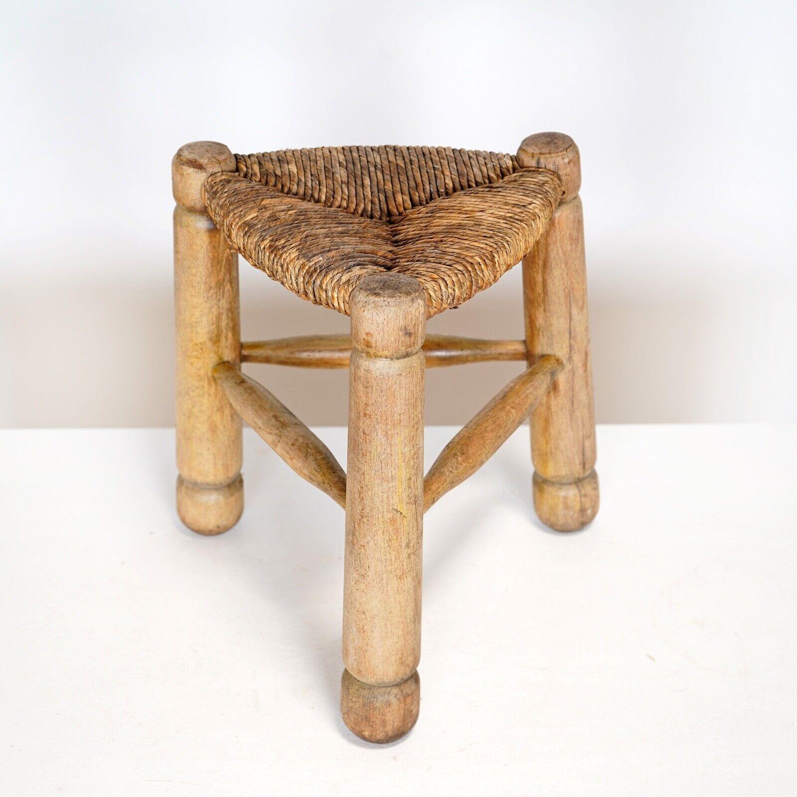 French Vintage Rush Triangular Weaved Stool In The Style Of Charles Dudouyt For Sale 5