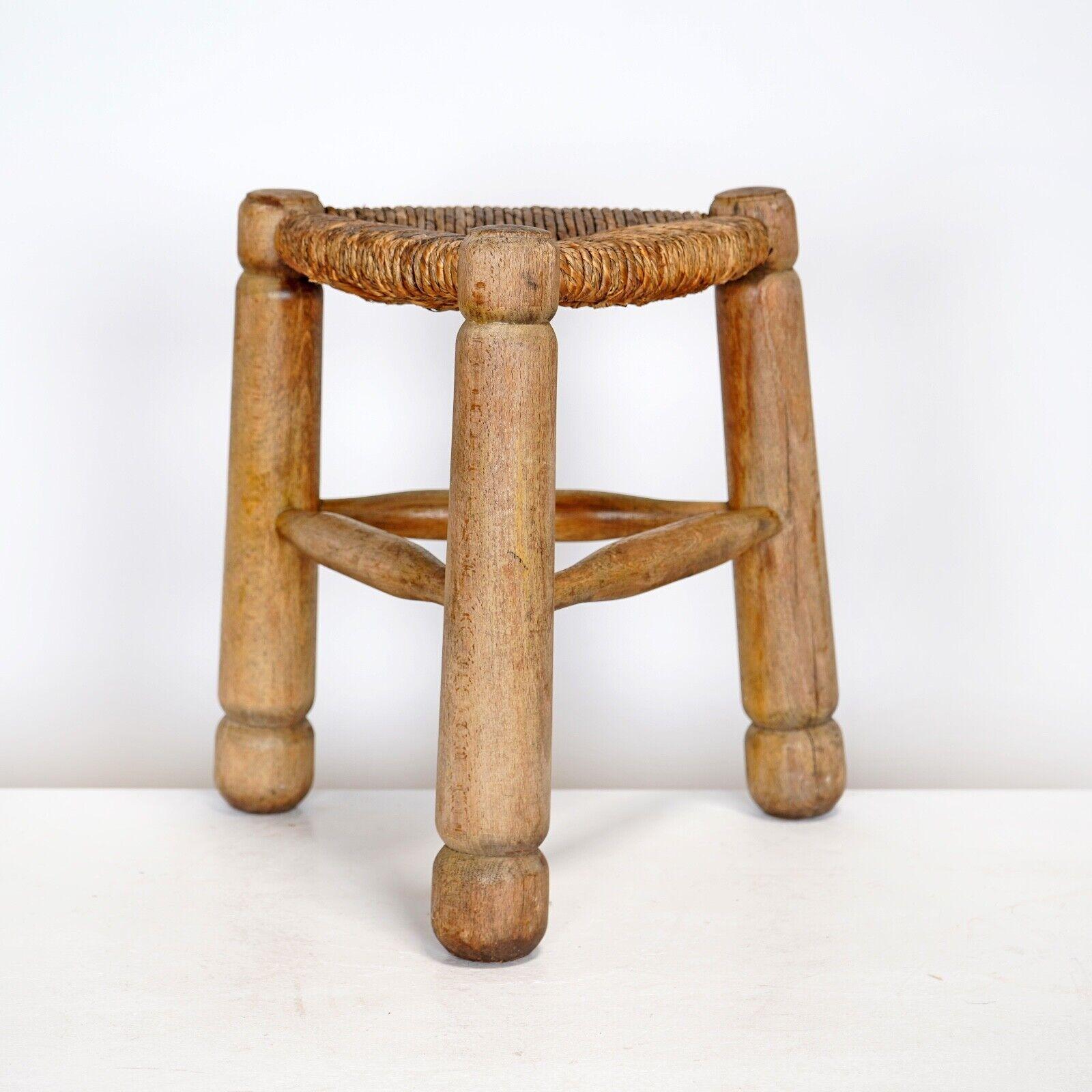 20th Century French Vintage Rush Triangular Weaved Stool In The Style Of Charles Dudouyt For Sale