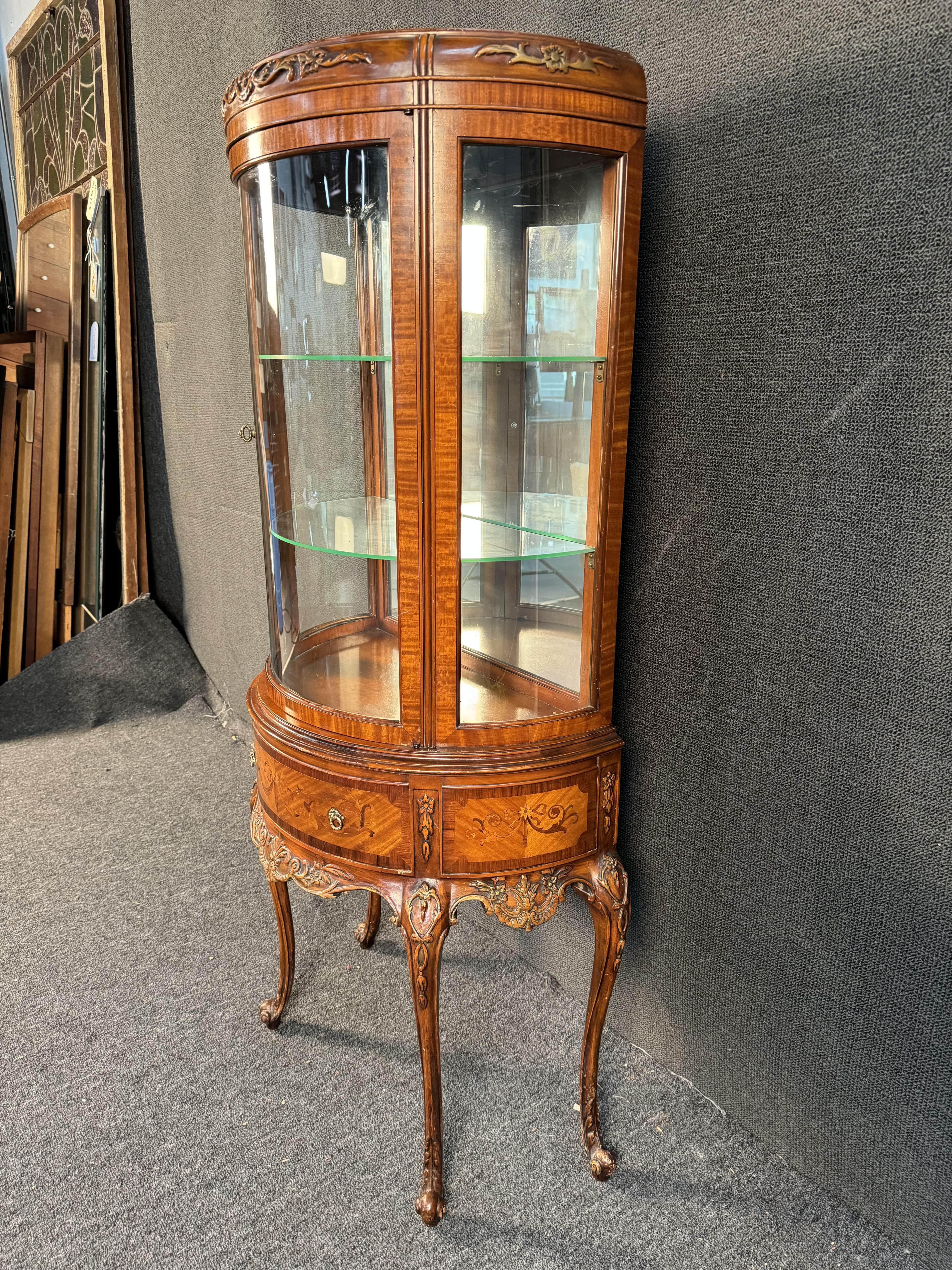 20th Century French Vintage Satinwood & Marquetry Vitrine by Weiman  For Sale