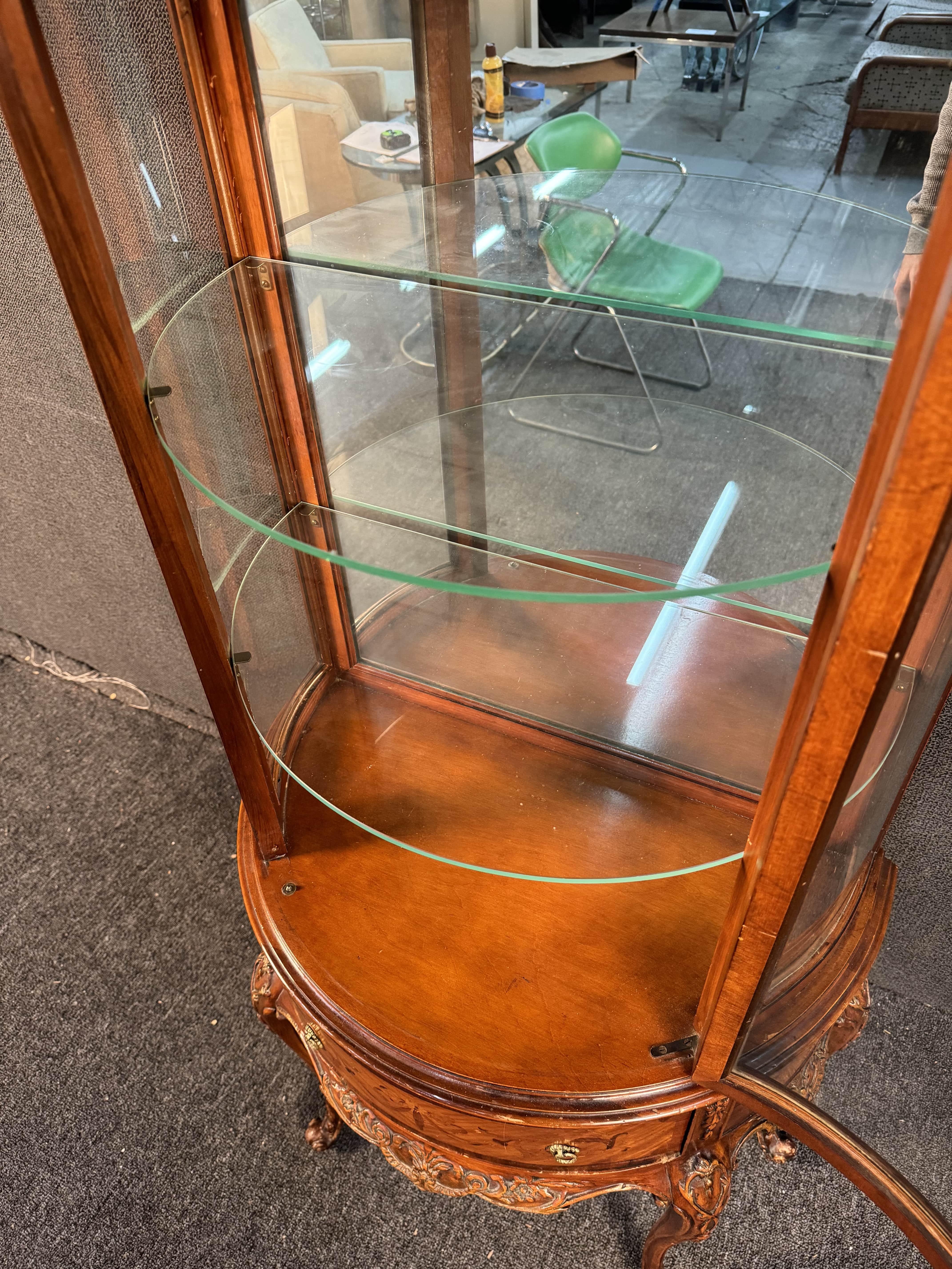 French Vintage Satinwood & Marquetry Vitrine by Weiman  For Sale 3