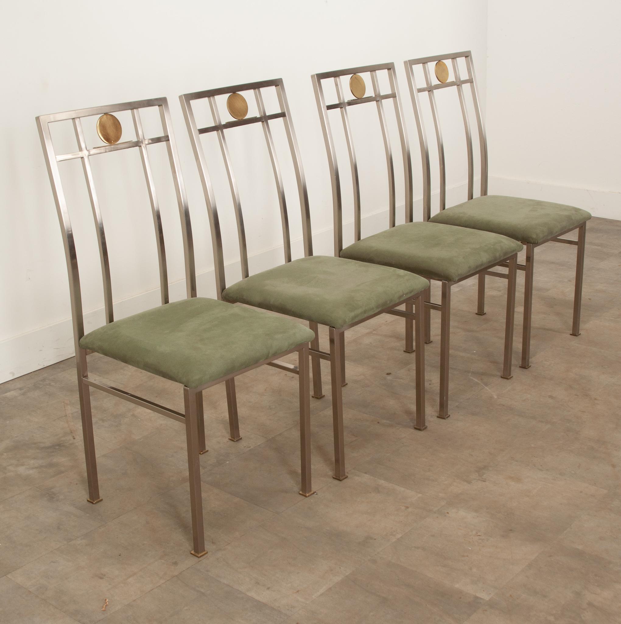 French Vintage Set of Four Mid-Century Modern Chairs For Sale 4