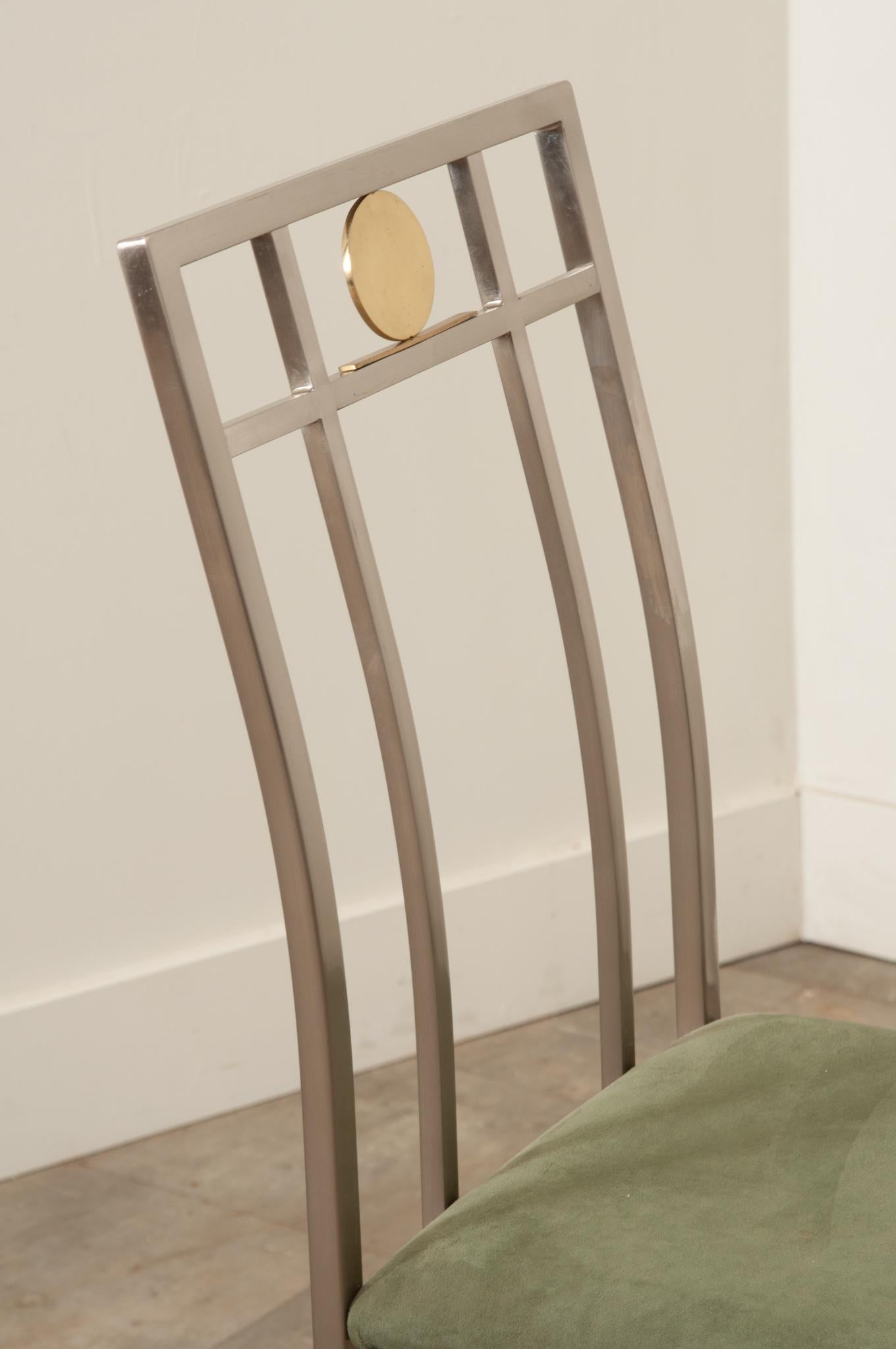 Métal Ensemble de quatre chaises vintage françaises de style mi-siècle moderne en vente