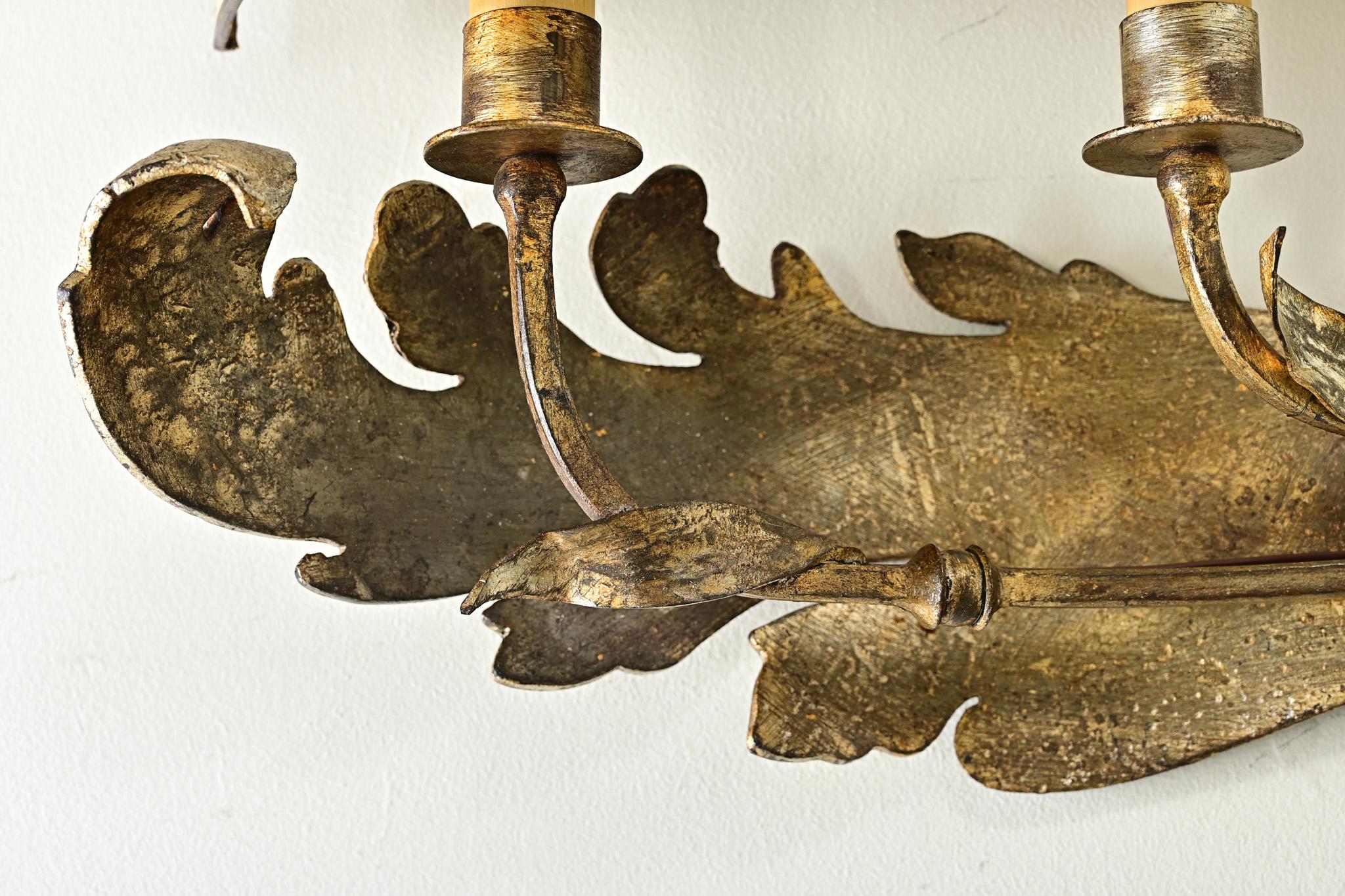 Einzelne französische Vintage-Bronze-Leuchte im Zustand „Gut“ in Baton Rouge, LA