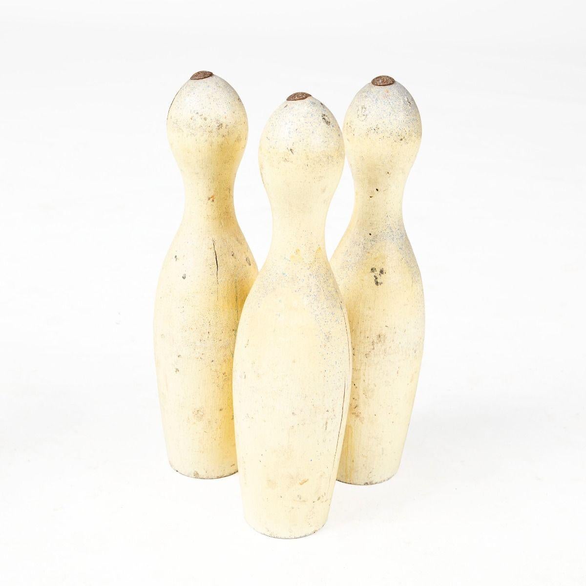 Wood French vintage skittle game, circa 1920–1930. For Sale