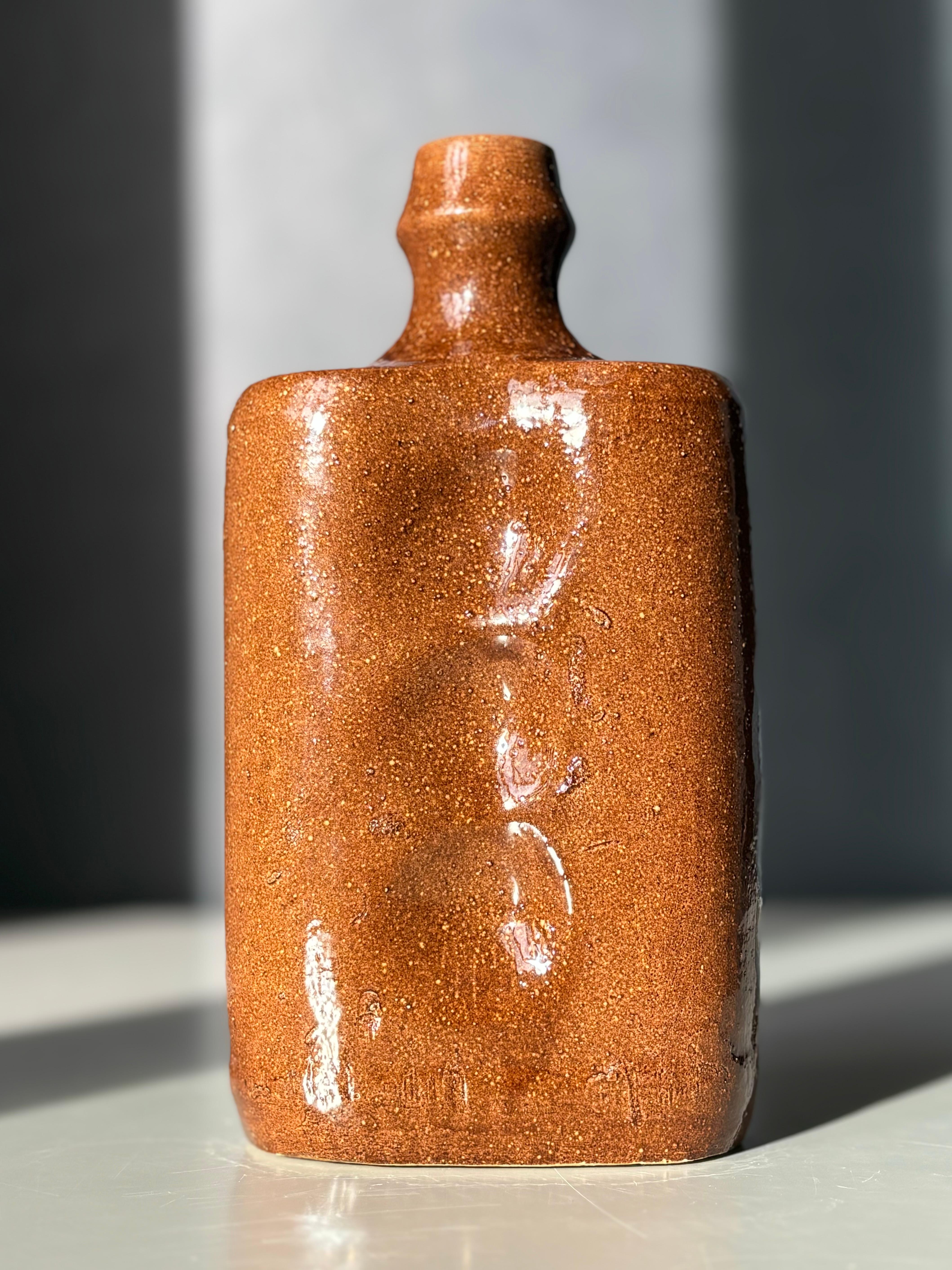 Vaso a bottiglia in gres francese d'epoca con decoro circolare, anni '40 circa in vendita 1