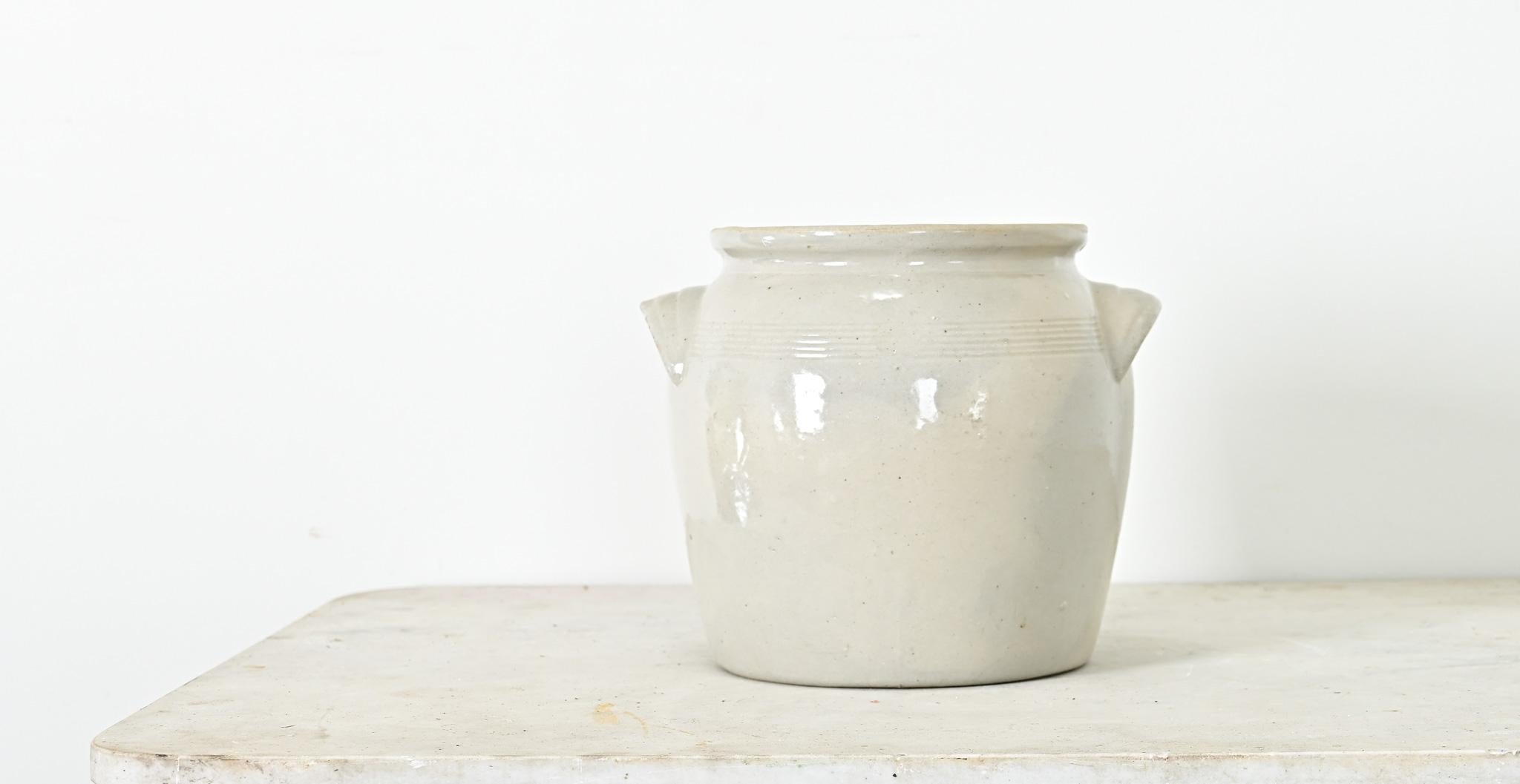 French Vintage Stoneware Confit Crock (Sonstiges) im Angebot