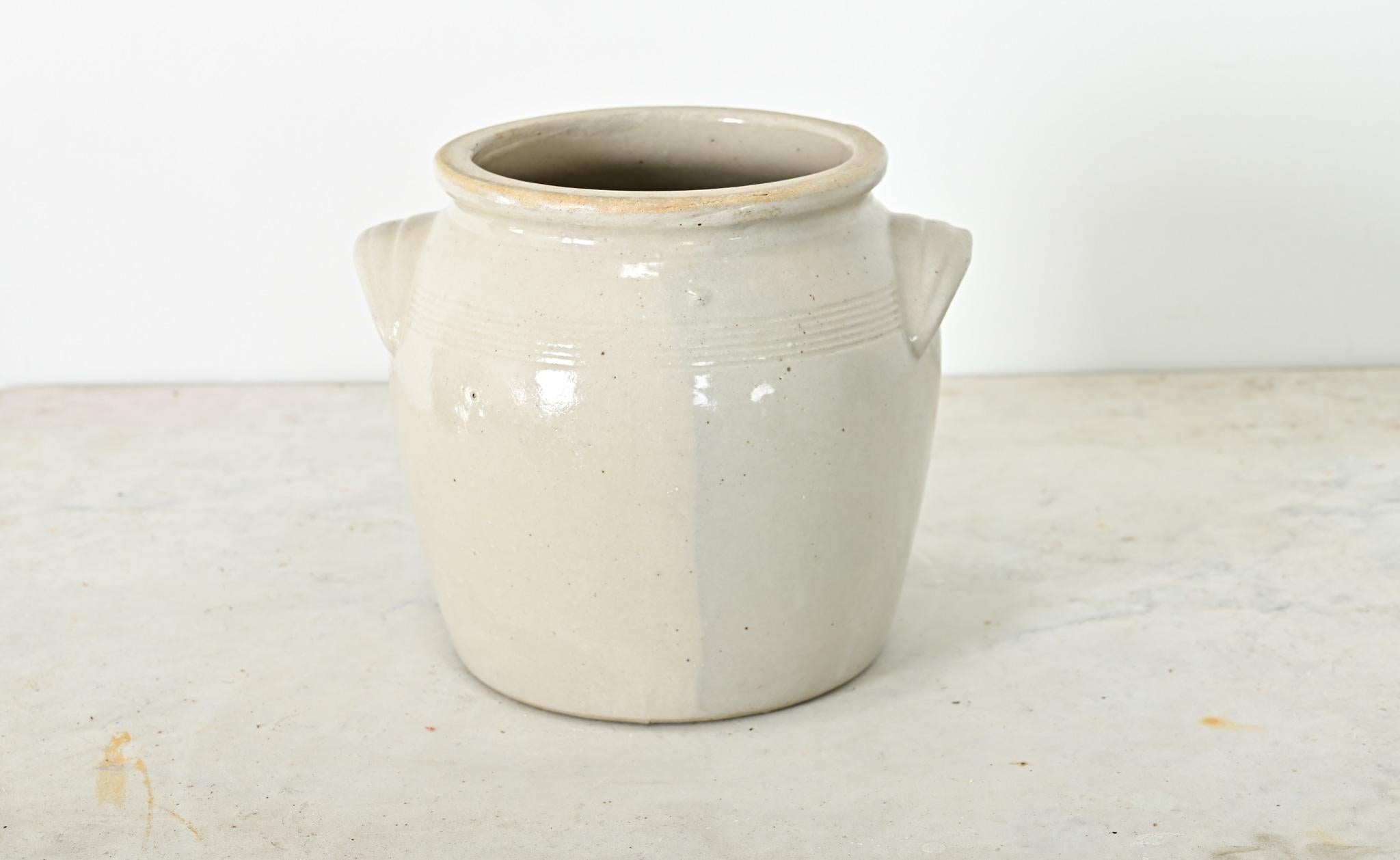 French Vintage Stoneware Confit Crock (20. Jahrhundert) im Angebot