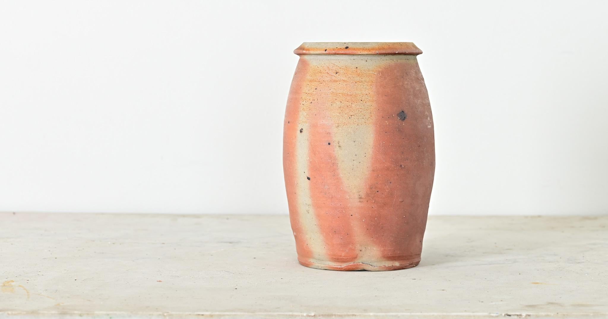 French Vintage Stoneware Glazed Jar with Handle (Französisch) im Angebot