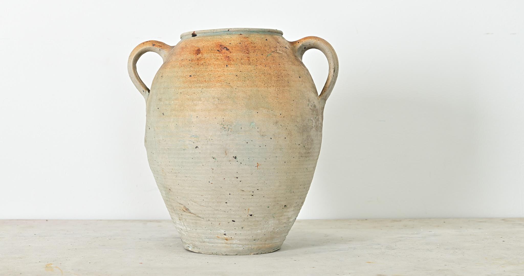 French Vintage Stoneware Glazed Jar with Handles (Sonstiges) im Angebot