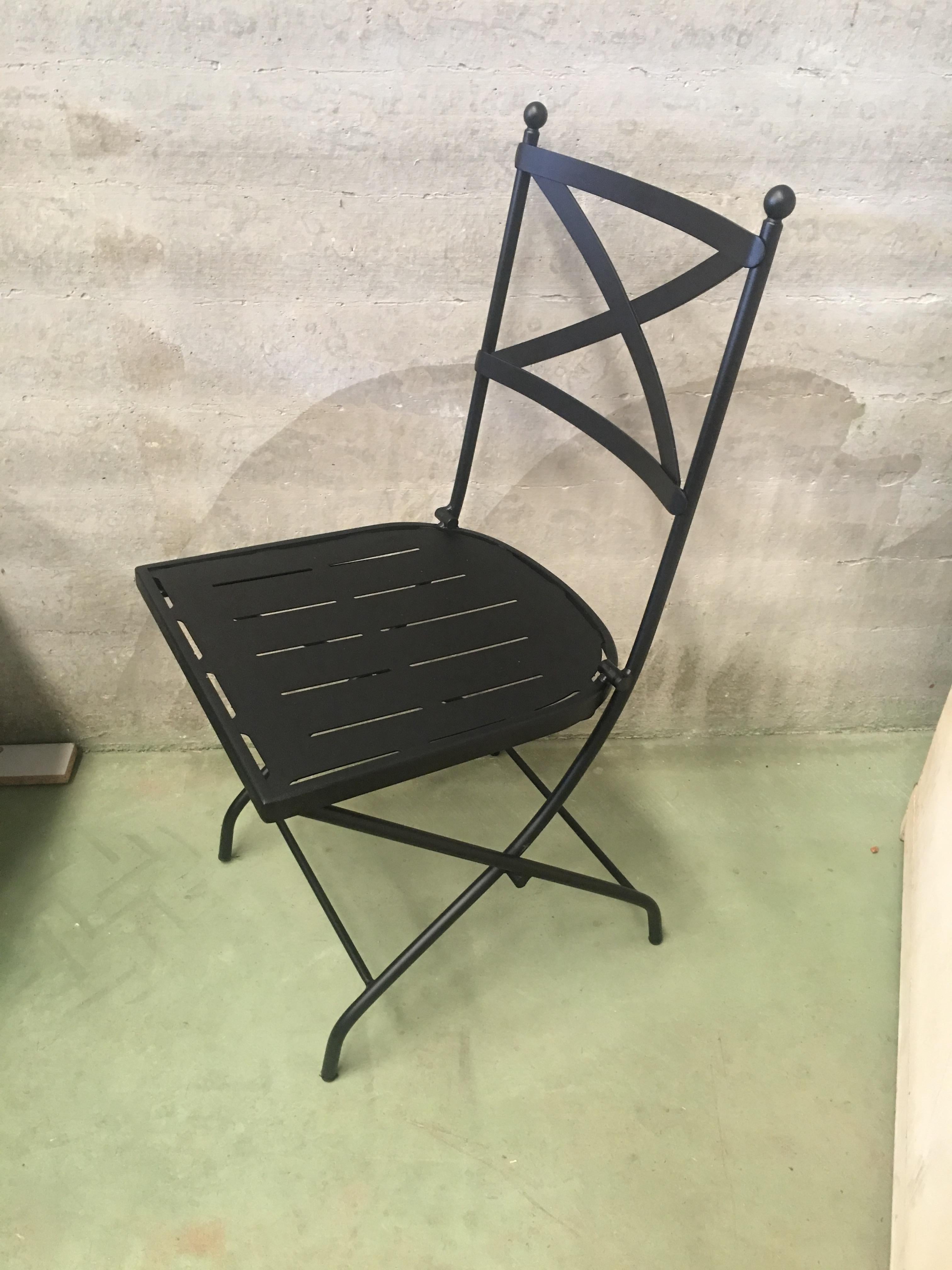 Chaise pliante en fer de style bistro français vintage, intérieure et extérieure en vente 2