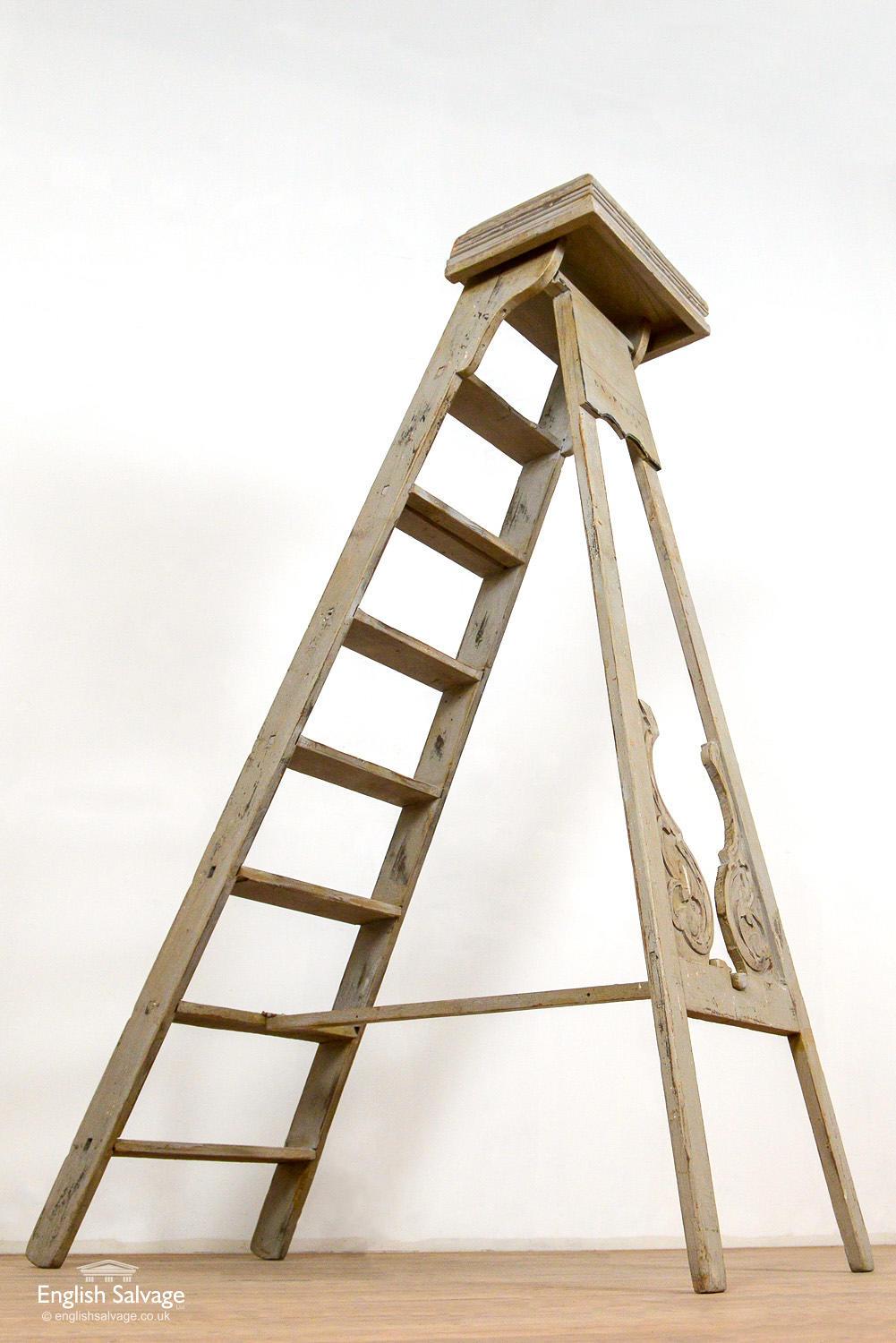 French Vintage Style Painted High Step Ladder, 20th Century For Sale 1
