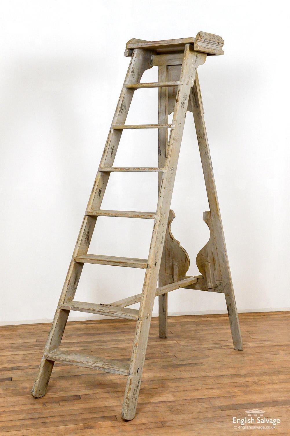 French Vintage Style Painted High Step Ladder, 20th Century For Sale 2