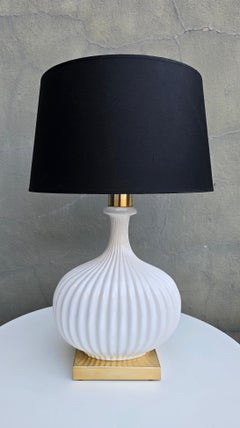 Lámpara de mesa vintage francesa en forma de concha