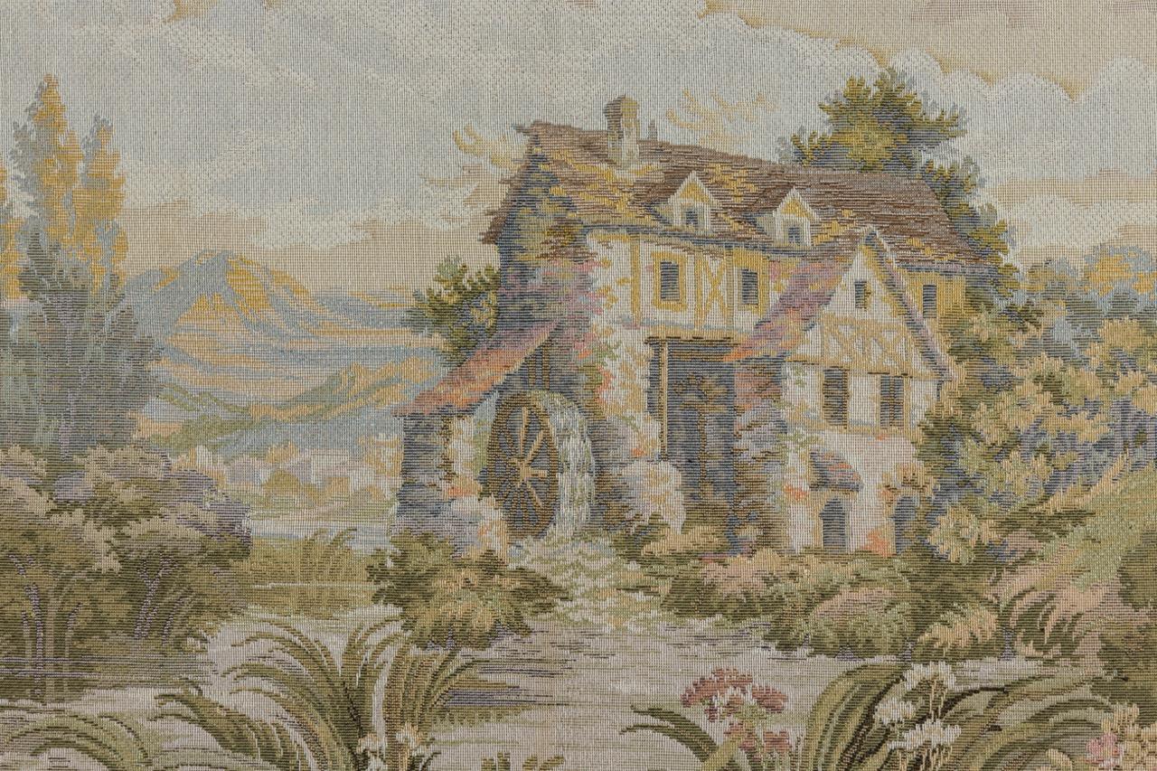 Fine XX secolo Arazzo francese d'epoca con paesaggio e ruota ad acqua in vendita