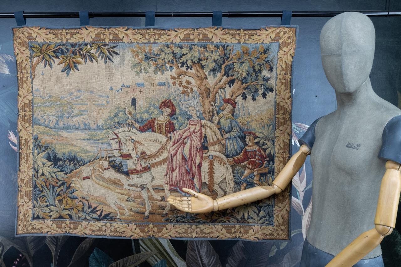 Französischer Vintage-Wandteppich The Royal Hunt von Marc Waymel, The Royal Hunt, 1984 (Mittelalterlich) im Angebot