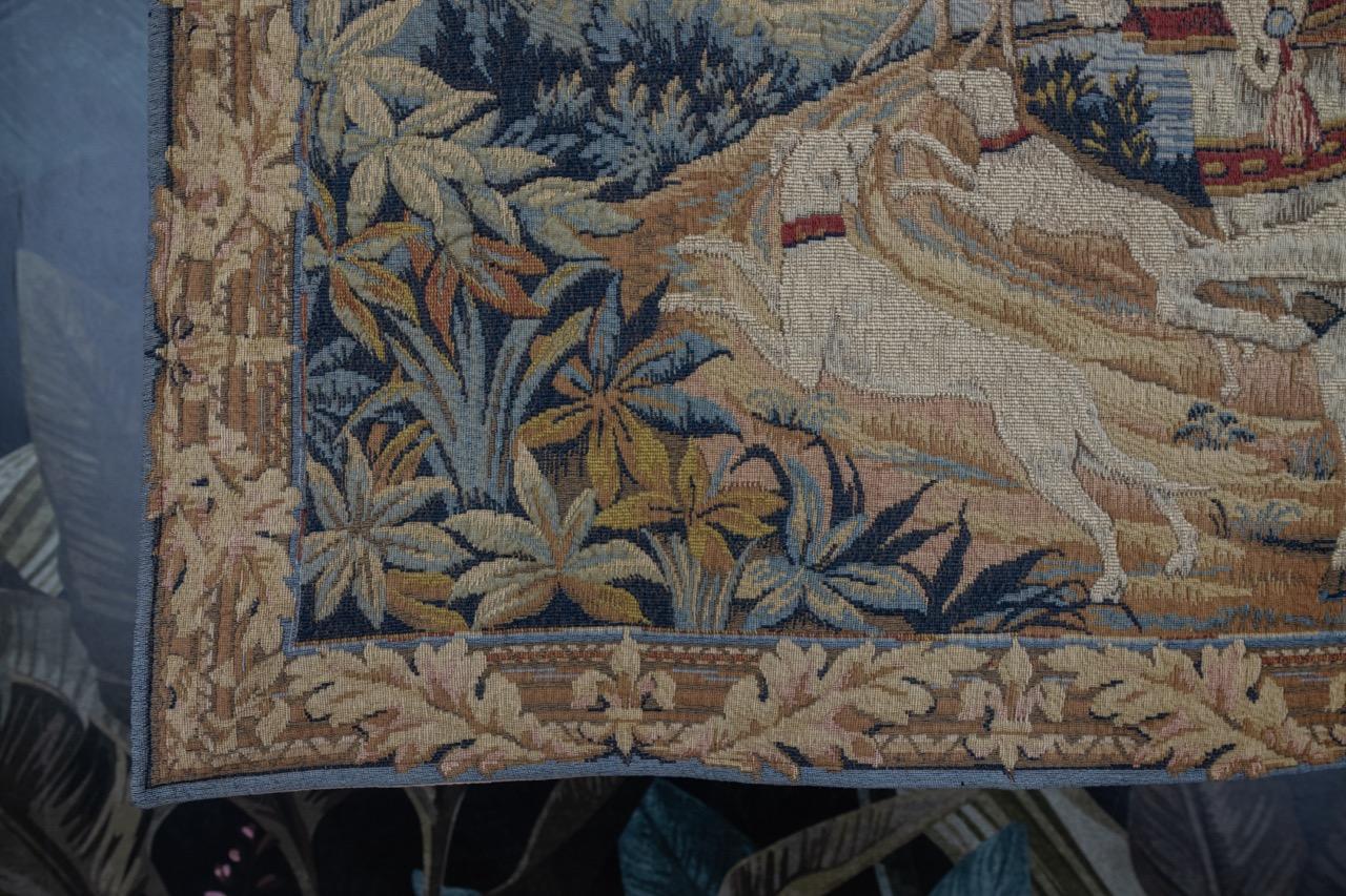 Französischer Vintage-Wandteppich The Royal Hunt von Marc Waymel, The Royal Hunt, 1984 (Stoff) im Angebot