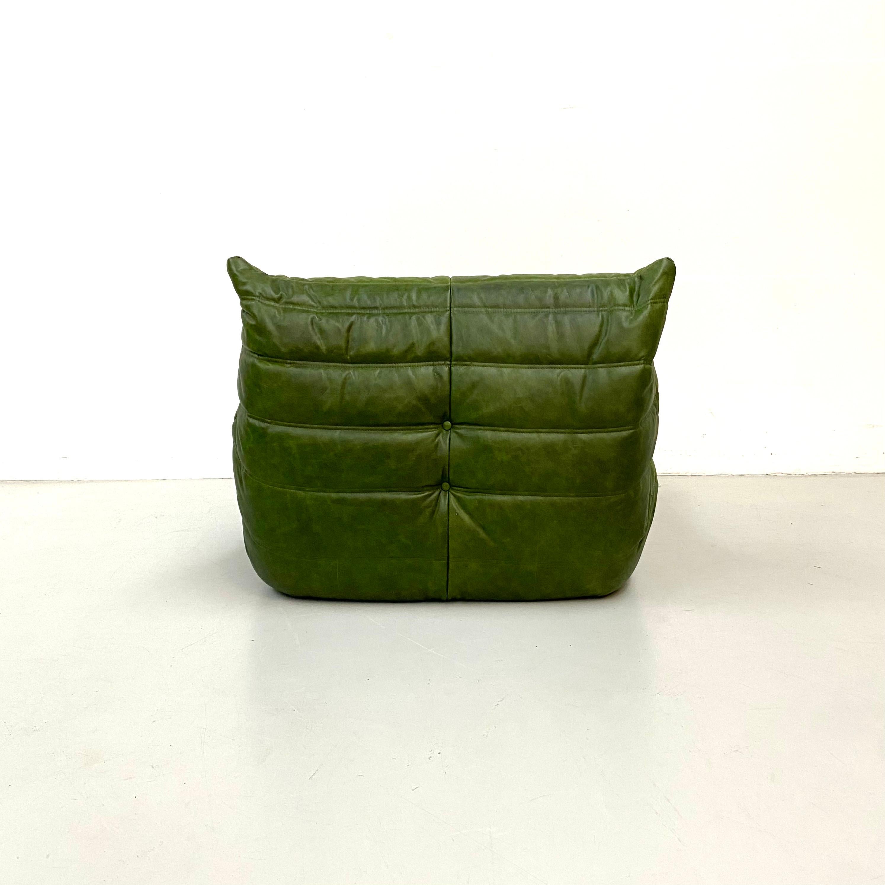 French Vintage Togo Chair in Green Leather by Michel Ducaroy for Ligne Roset. 3