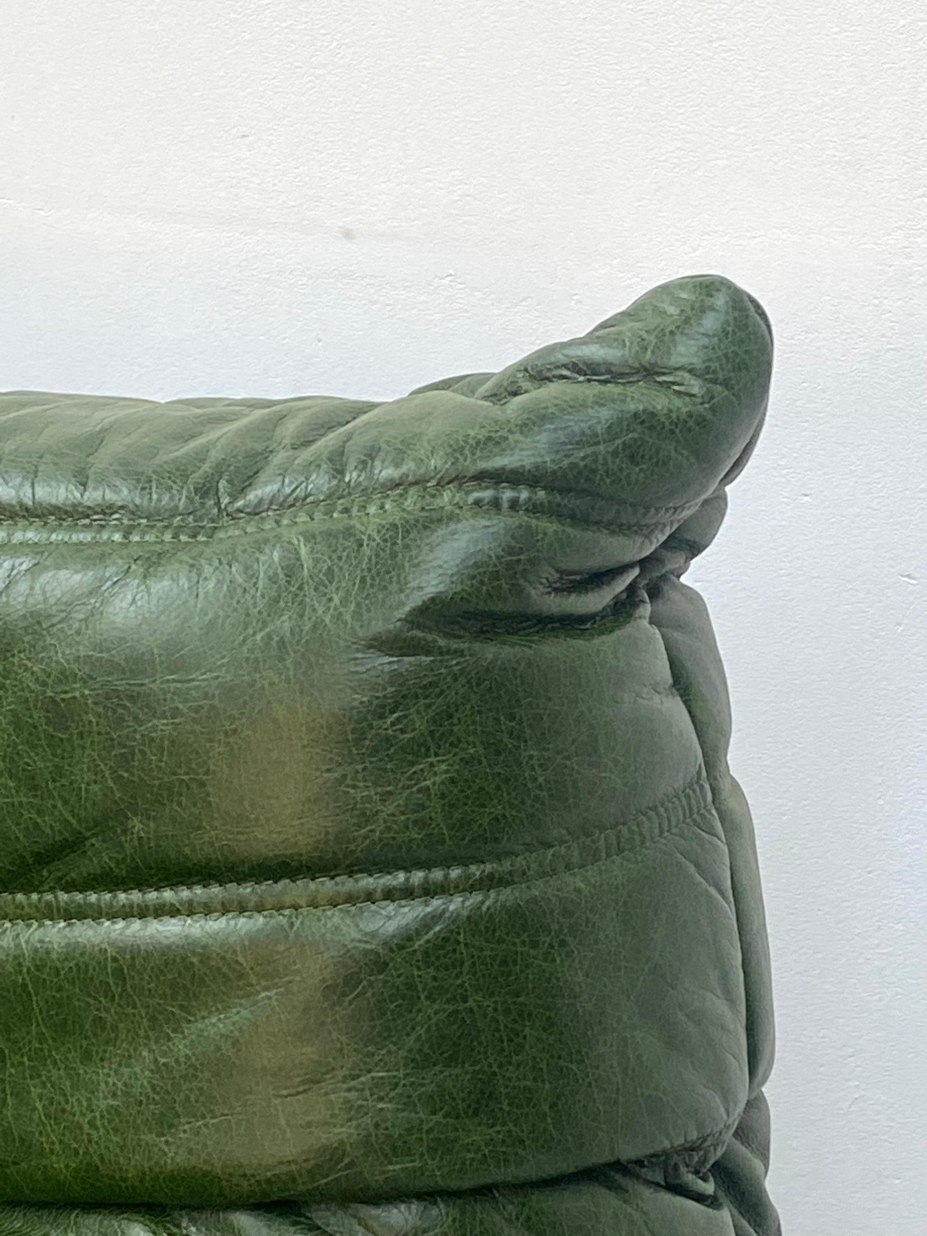 20th Century French Vintage Togo Chair in Green Leather by Michel Ducaroy for Ligne Roset