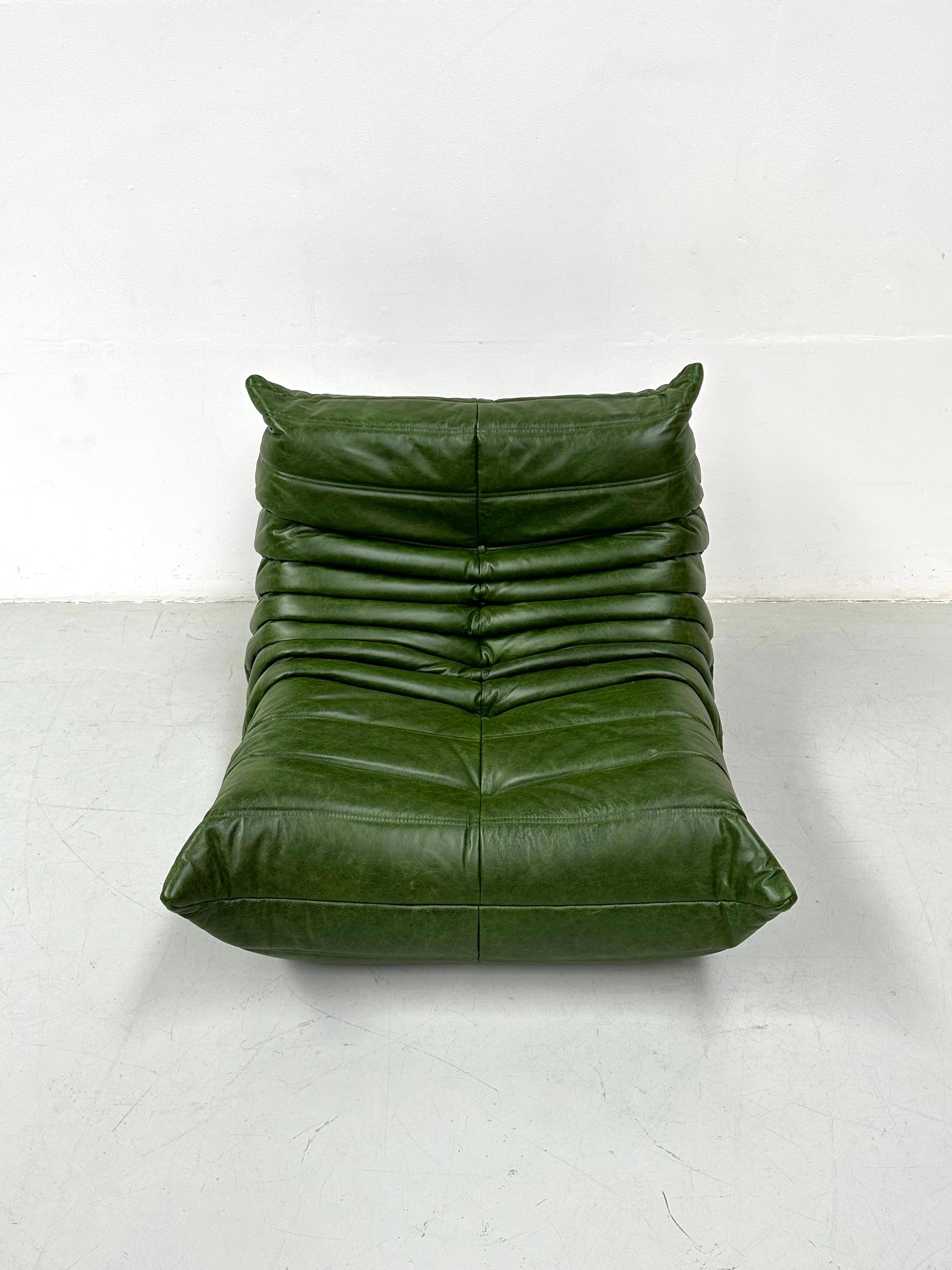 20th Century French Vintage Togo Chair in Green Leather by Michel Ducaroy for Ligne Roset