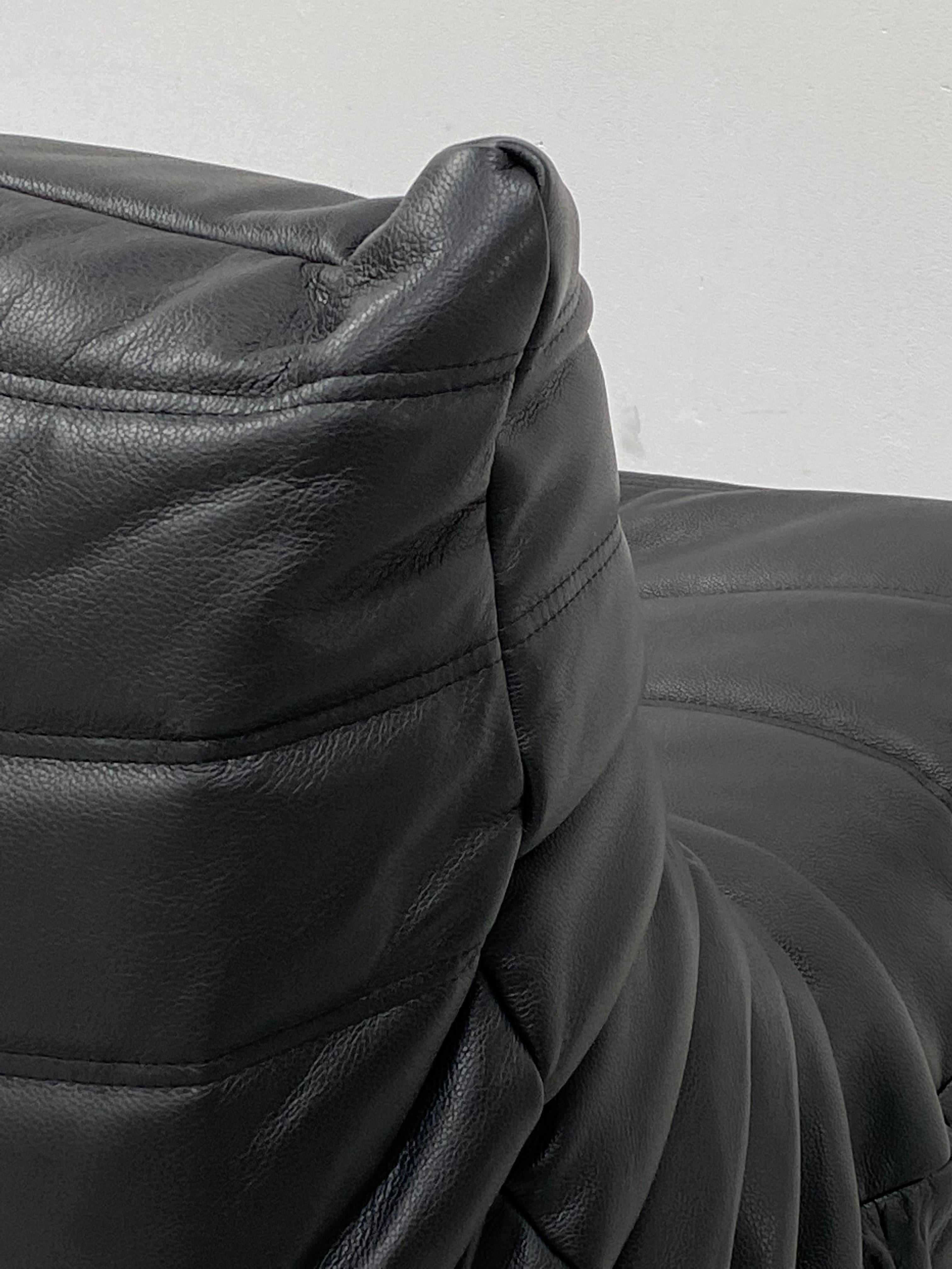 French Vintage Togo Chairs in Black Leather by Michel Ducaroy for Ligne Roset. 1
