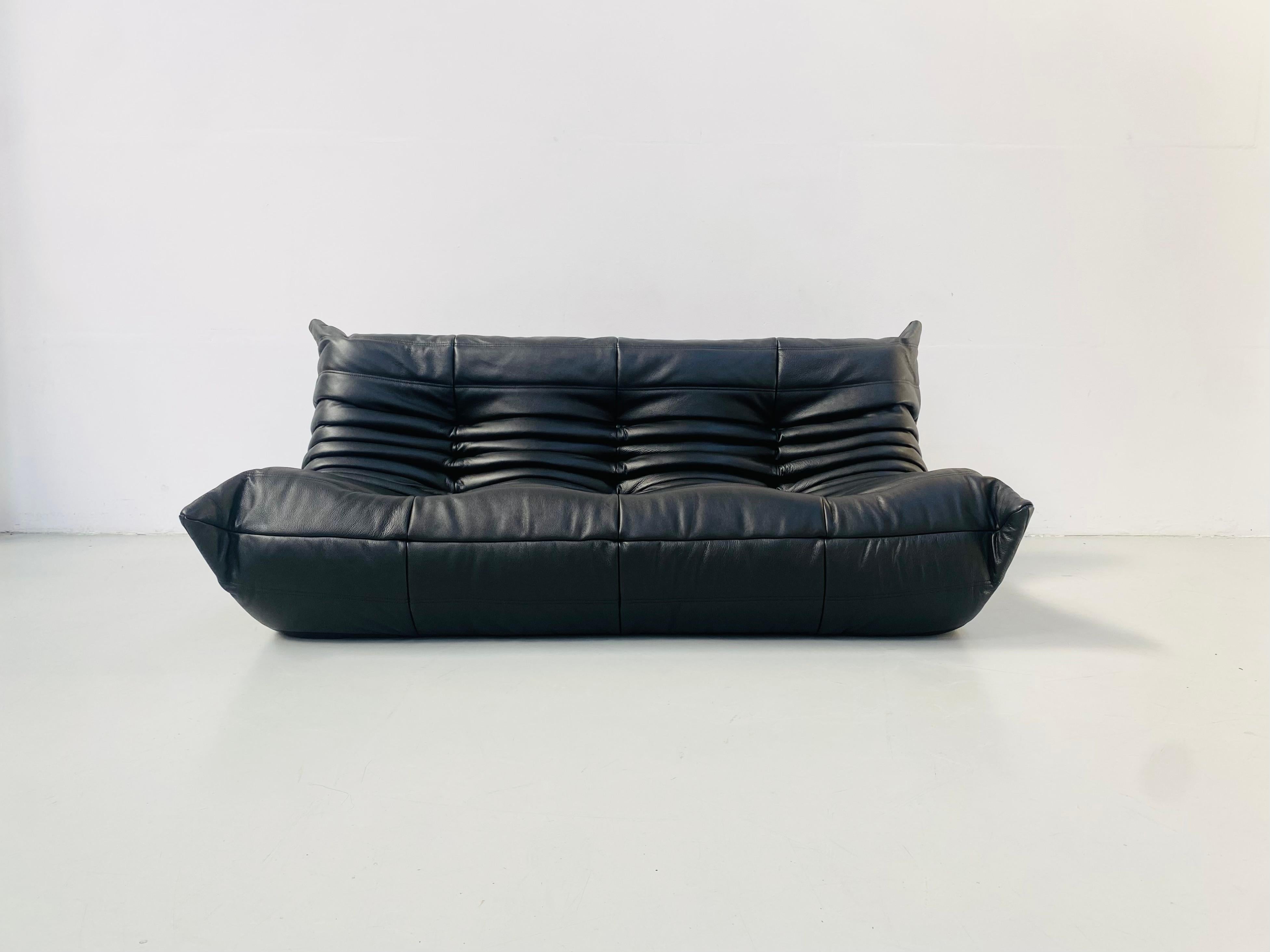 Mid-Century Modern French Togo Sofa in Black Leather by Michel Ducaroy for Ligne Roset. For Sale
