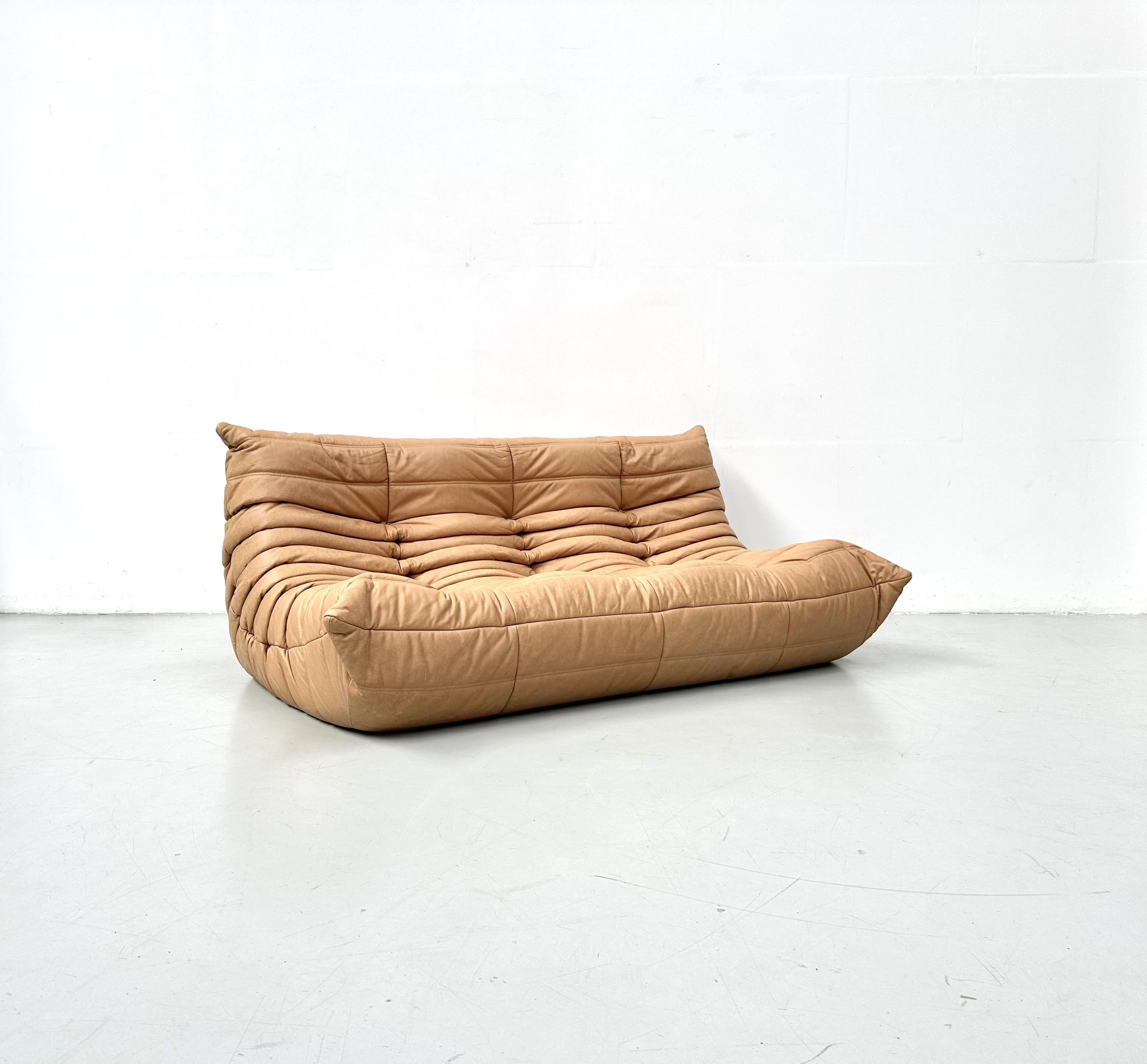 French Togo Sofa in Camel Leather by Michel Ducaroy for Ligne Roset. For Sale 1