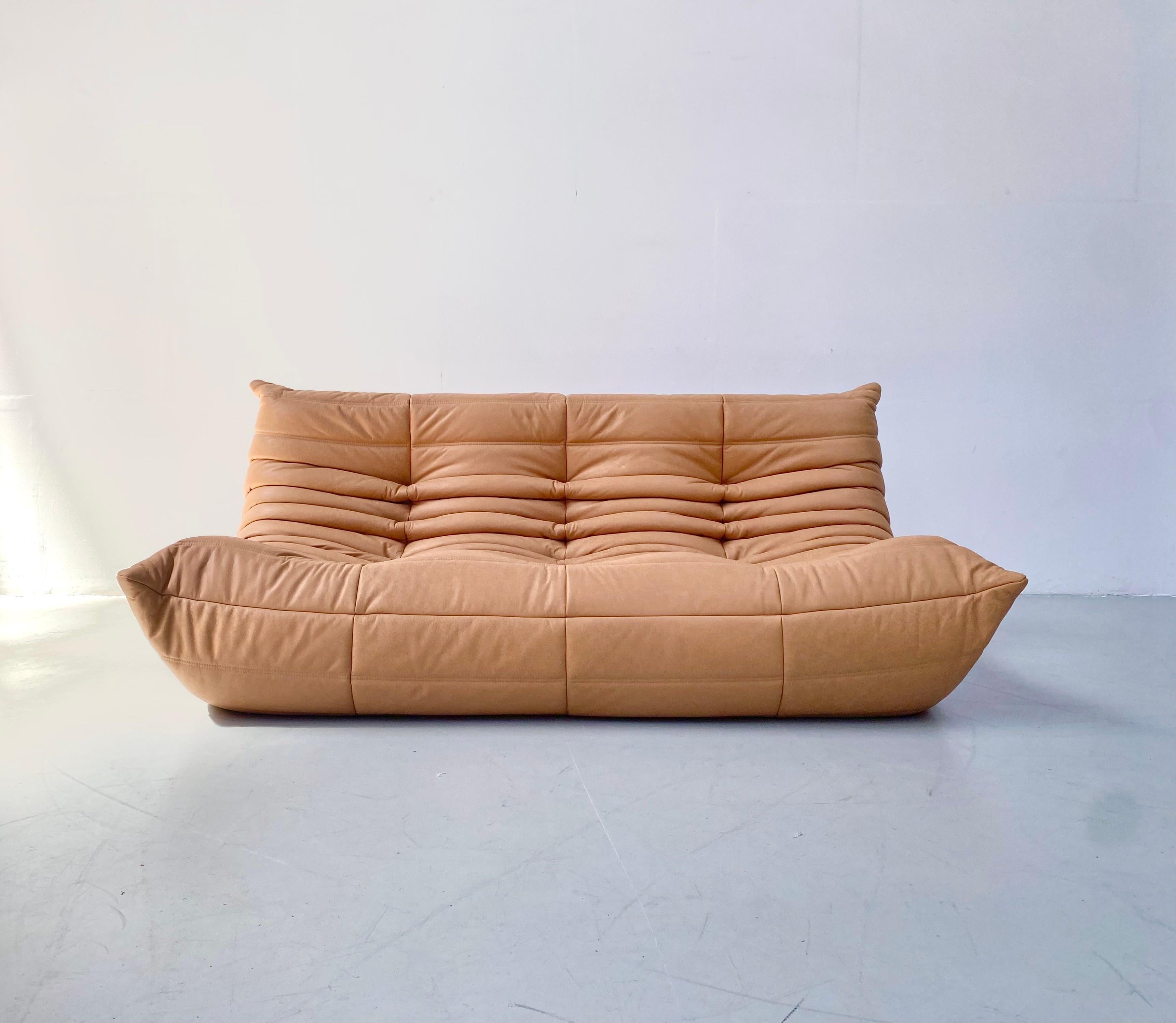 French Vintage Togo Sofa in Camel Leather by Michel Ducaroy for Ligne Roset. 1