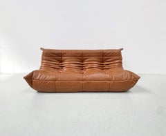 Canapé Togo vintage français en cuir cognac de Michel Ducaroy pour Ligne Roset.