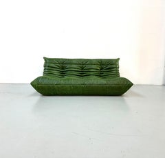 Sofá Togo Vintage Francés en Piel Verde de Michel Ducaroy para Ligne Roset.