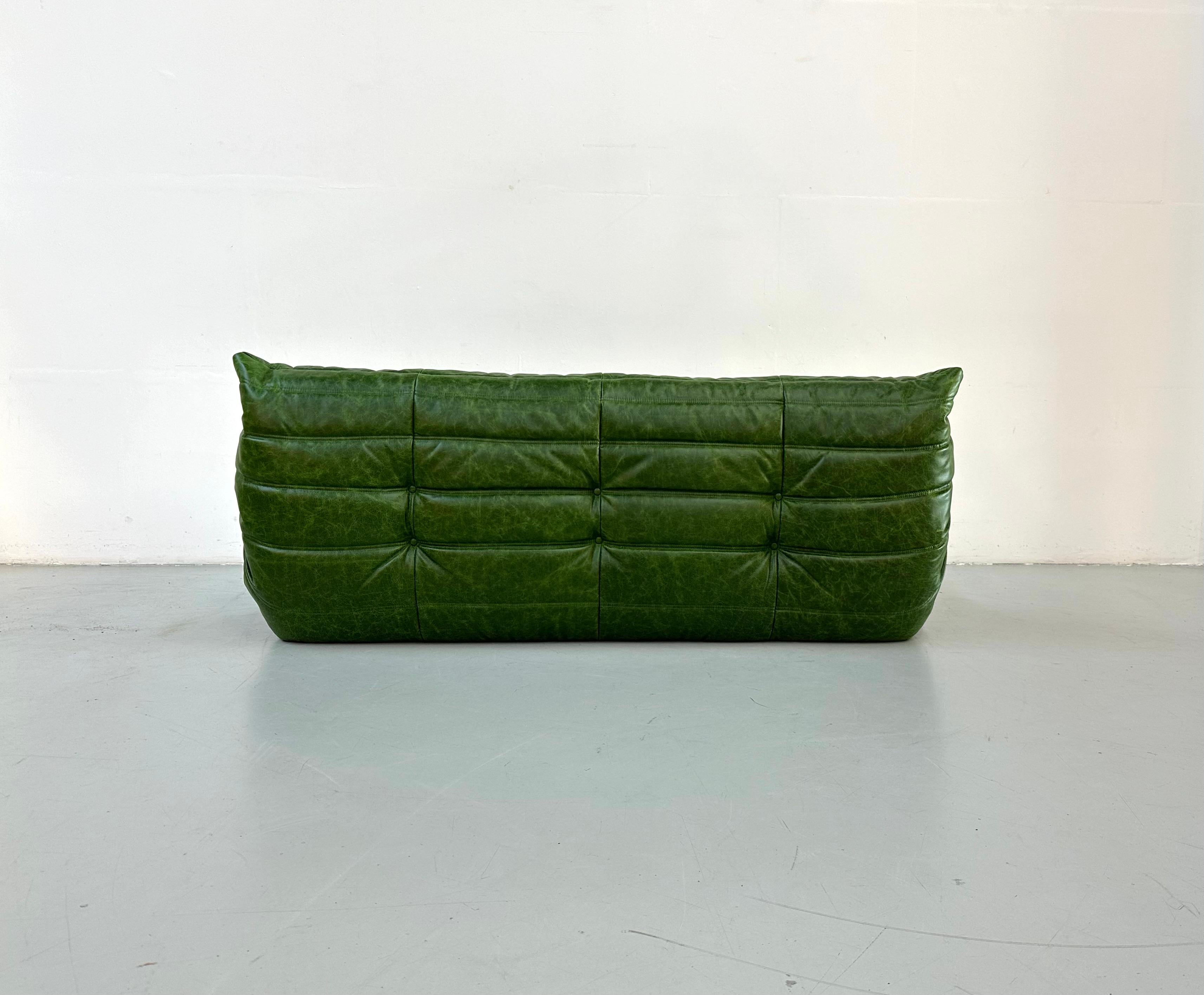 French Vintage Togo Sofa in Green Leather by Michel Ducaroy for Ligne Roset. 1