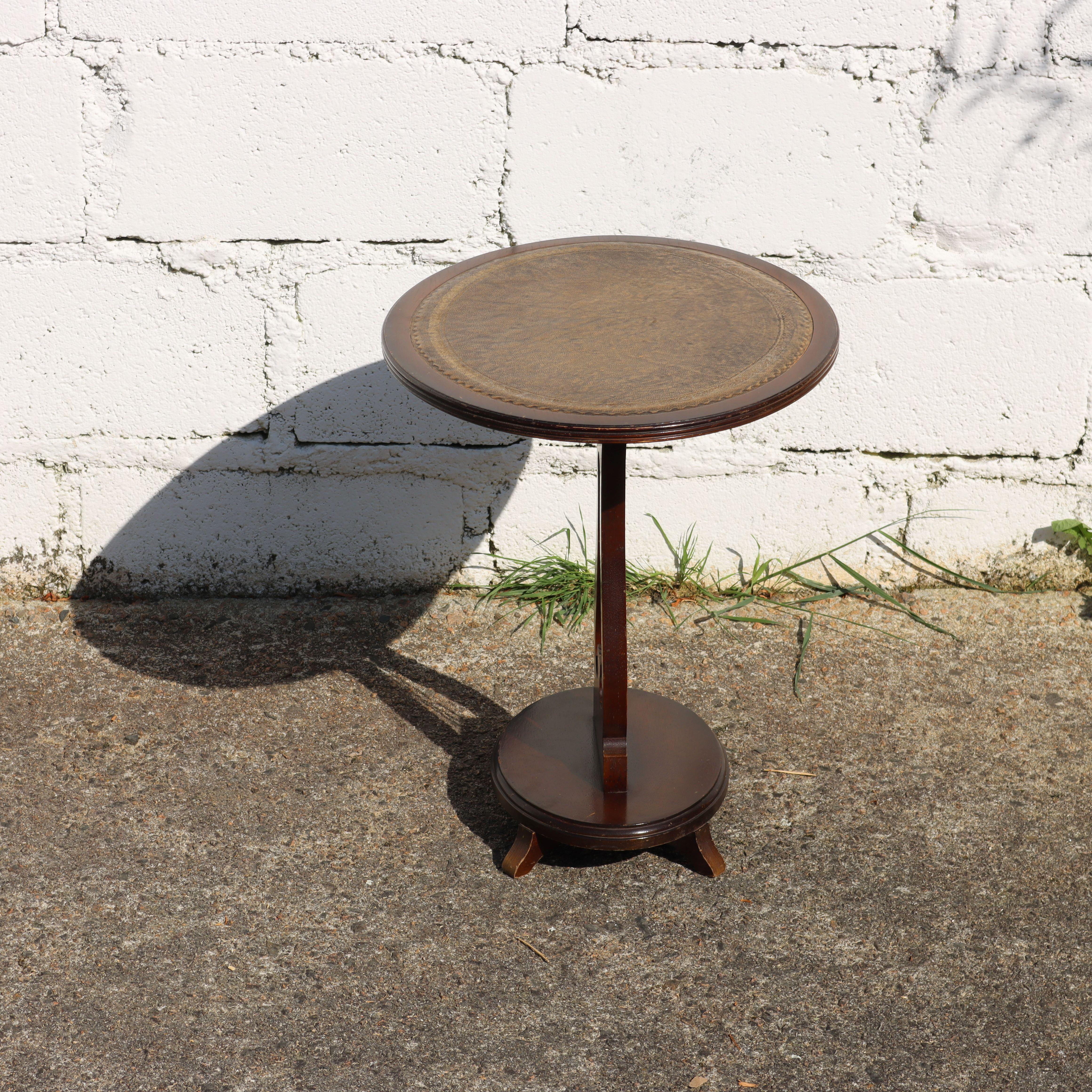 Tavolo consolle francese in pelle di noce vintage  Stile Napoleone III - Anni '60 in vendita 3
