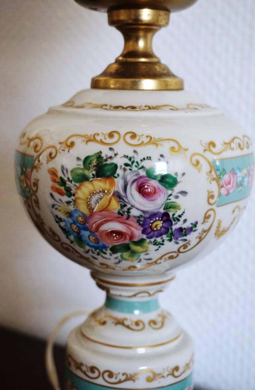 Art nouveau Lampe de bureau française vintage en porcelaine blanche et turquoise en vente