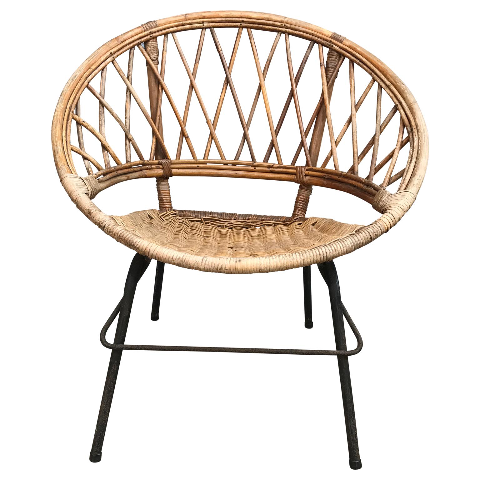 20th Century French Vintage Wicker Loop Chair For Sale