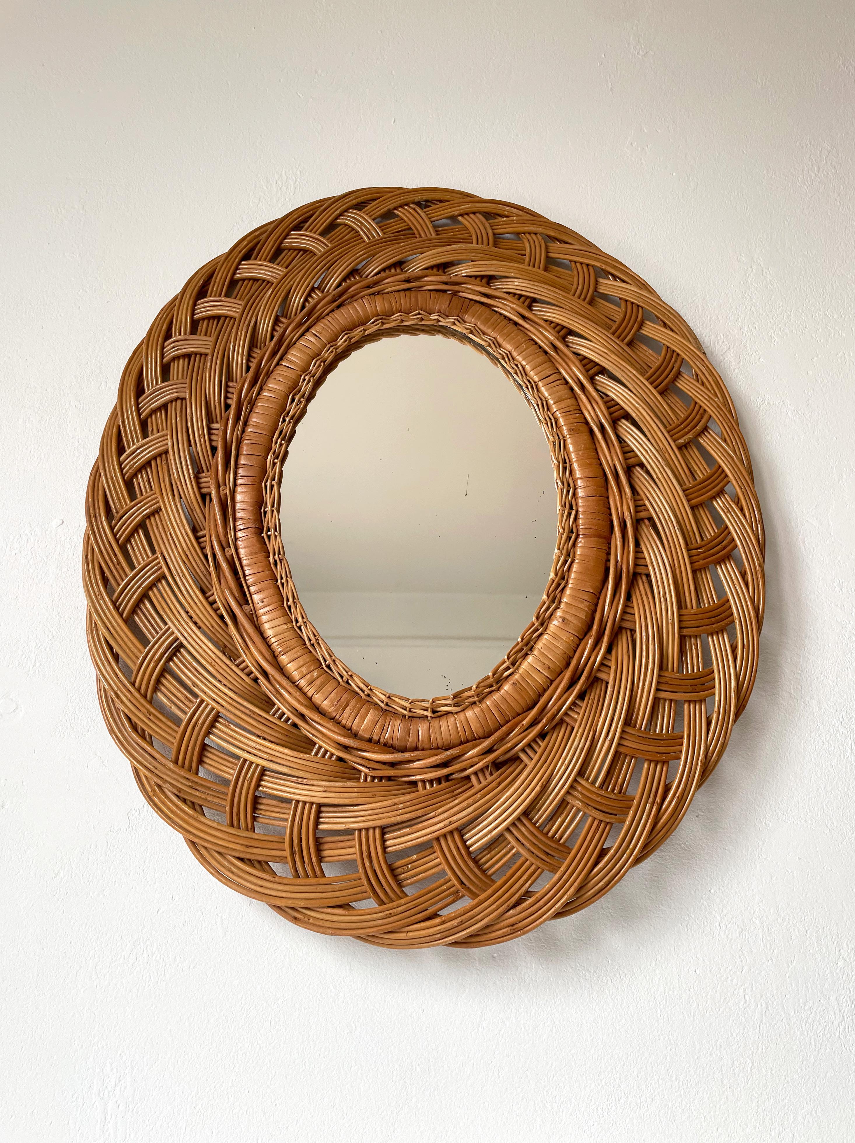 Hand-Crafted French 1950s Wicker Rattan Oval Wall Mirror For Sale