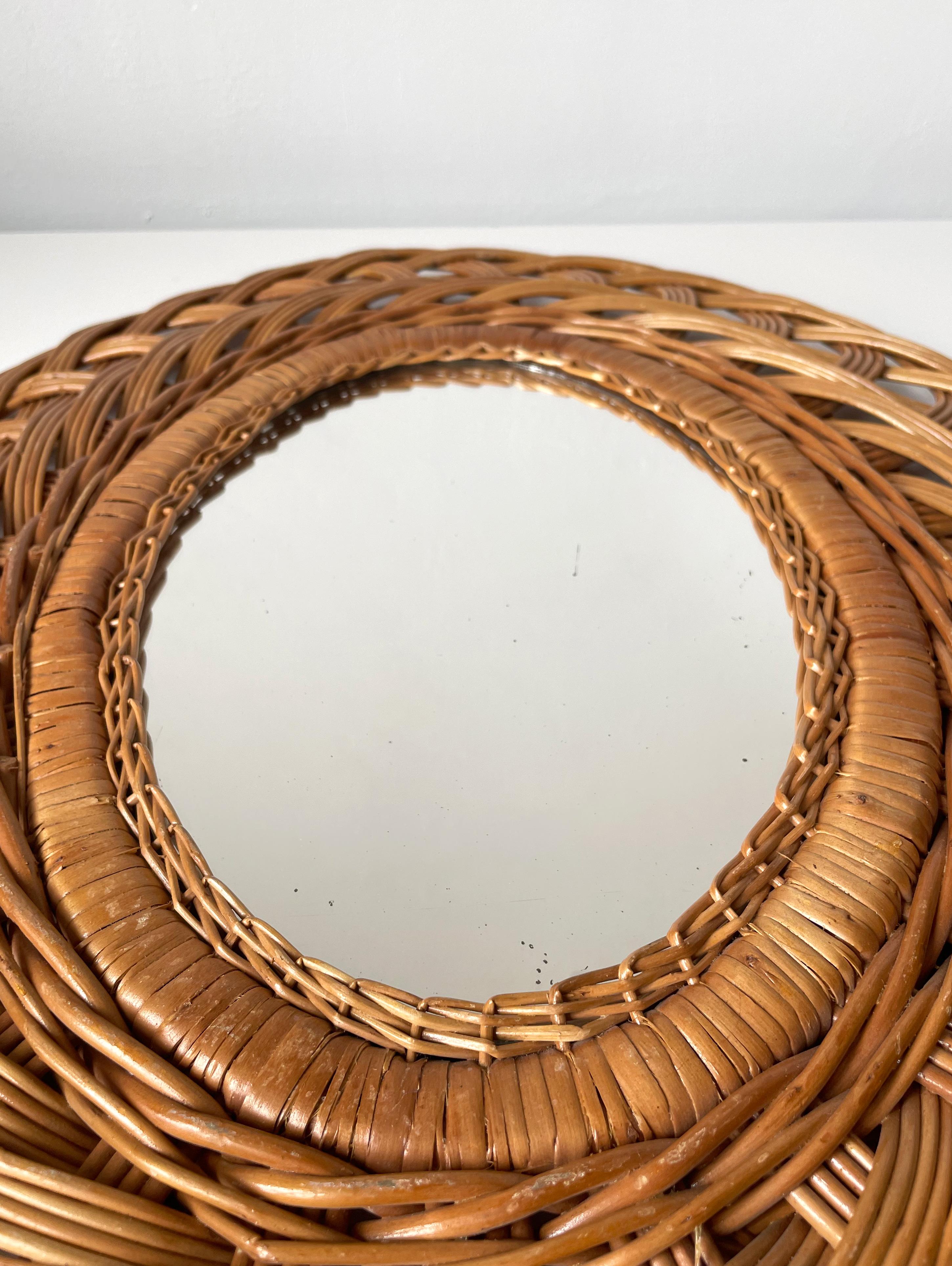 French 1950s Wicker Rattan Oval Wall Mirror For Sale 3