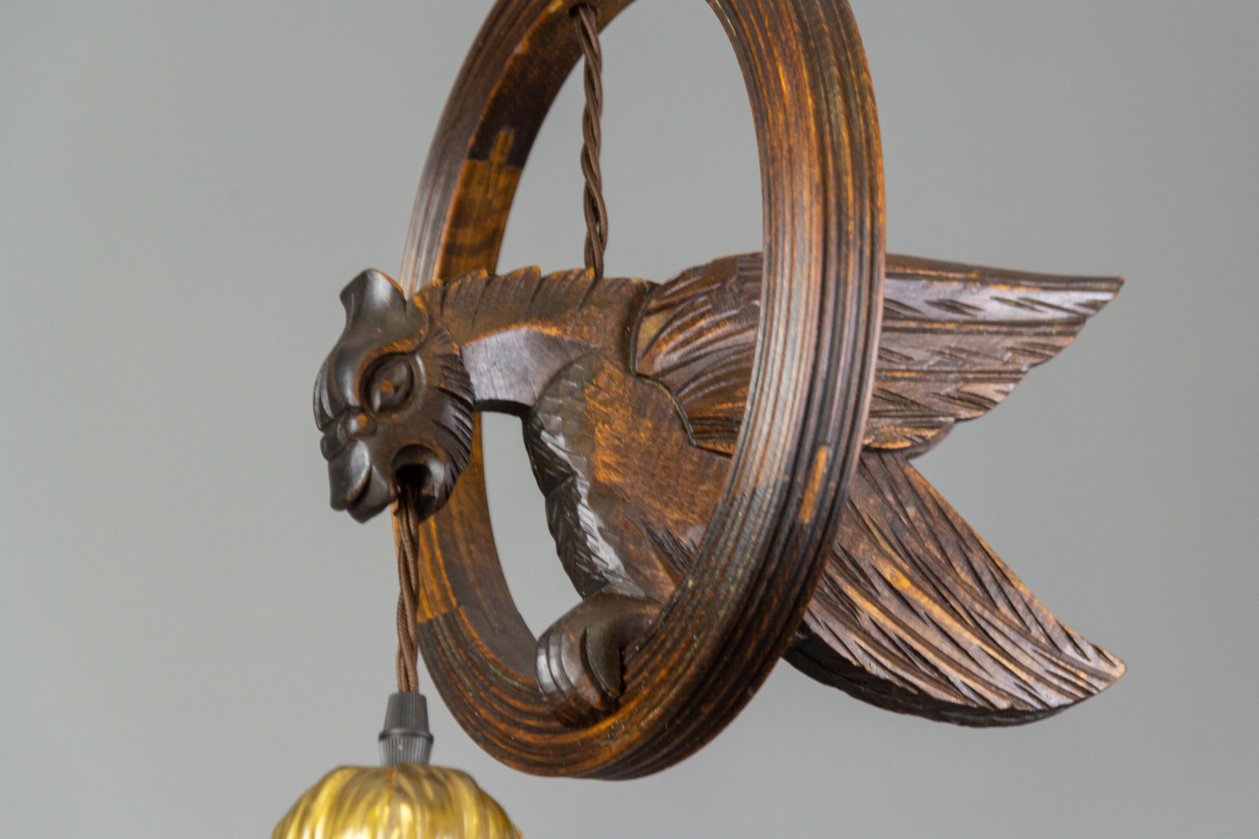 French Vintage Wooden and Brass Pendant Light with Bird Figure In Good Condition In Barntrup, DE