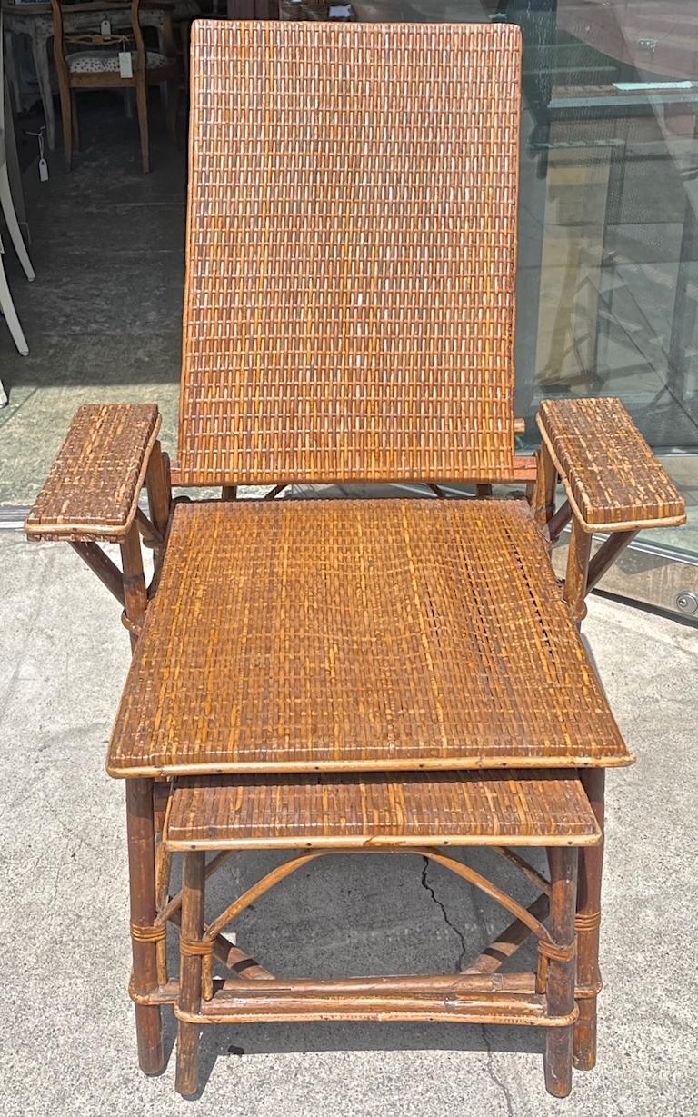 French Vintage Woven Rattan and Bamboo Chaise Lounge with Extendable Ottoman 11