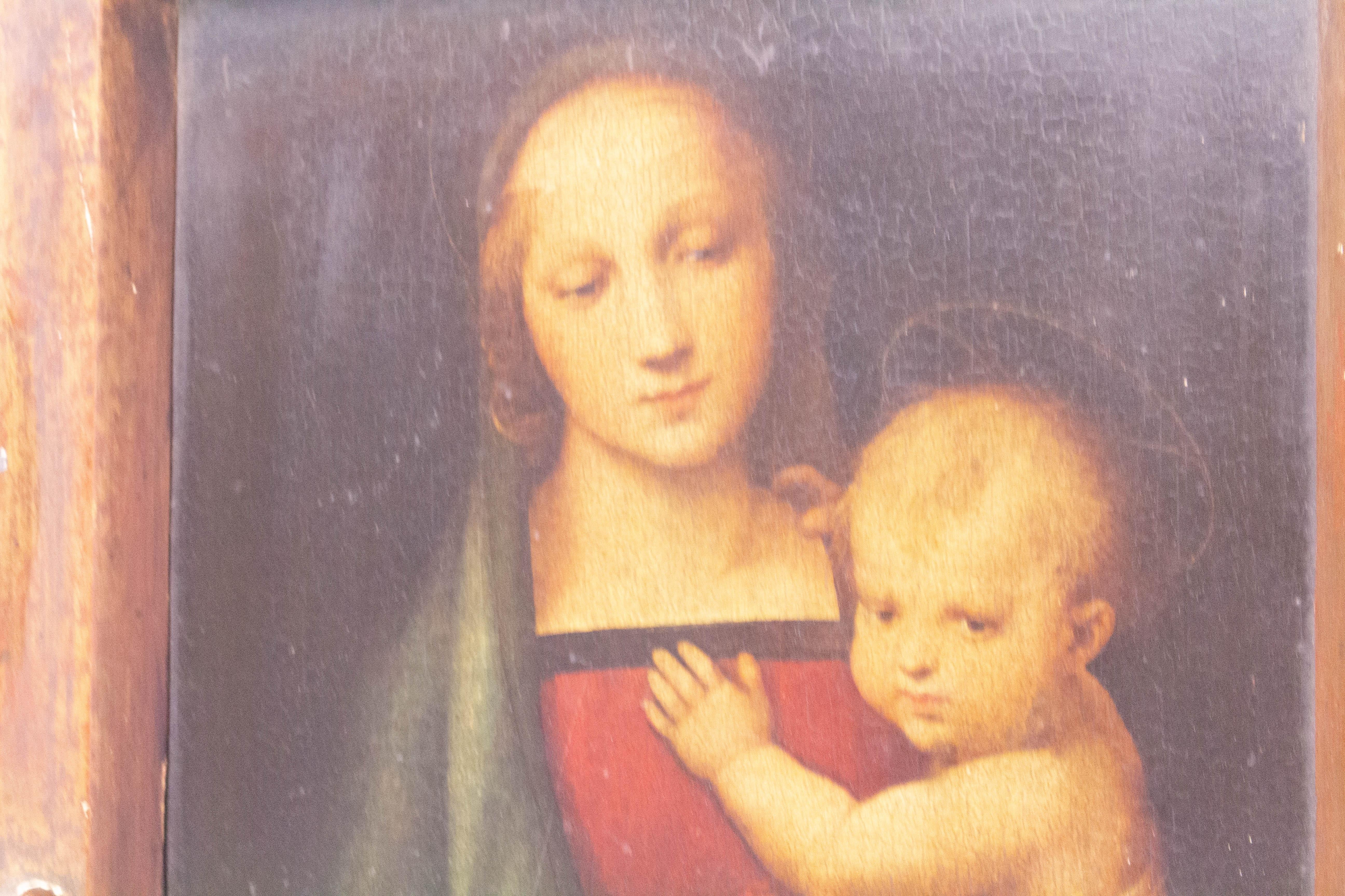 French Virgin and Child Chromo-Lithograph, Late 19th Century For Sale 2