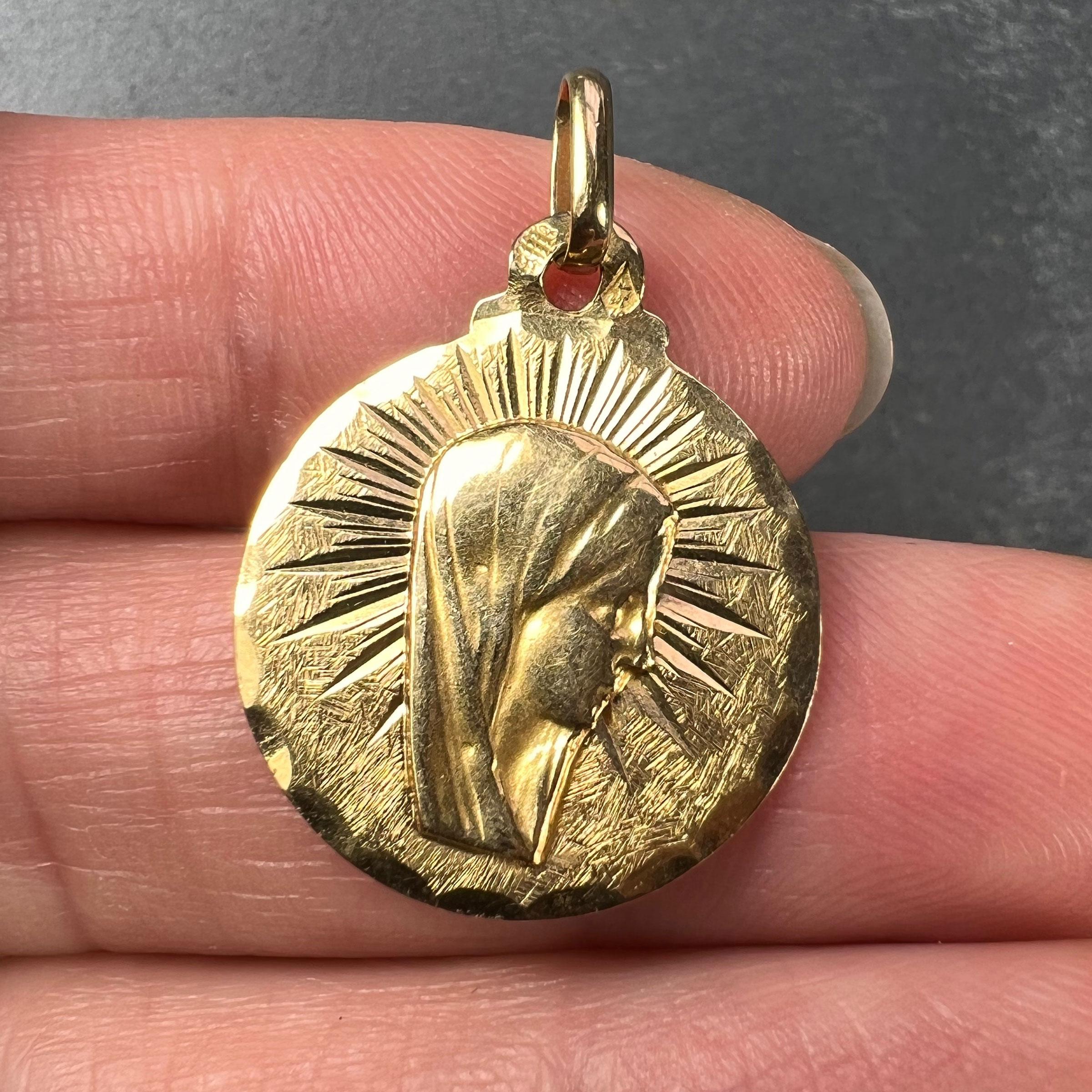 French, Virgin Mary 18K Yellow Gold Charm Pendant For Sale 1
