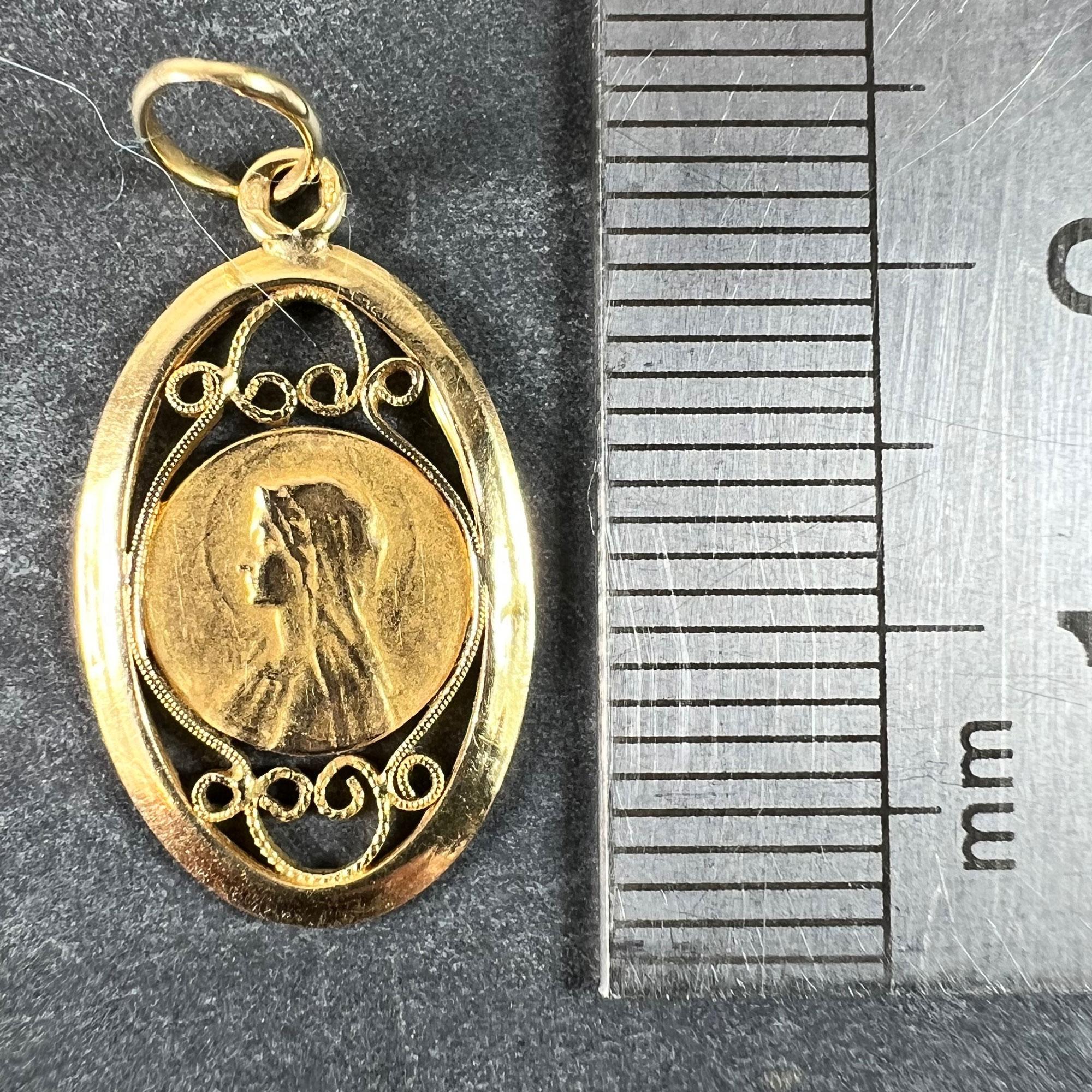 French Virgin Mary 18K Yellow Gold Filigree Charm Pendant Medal For Sale 5