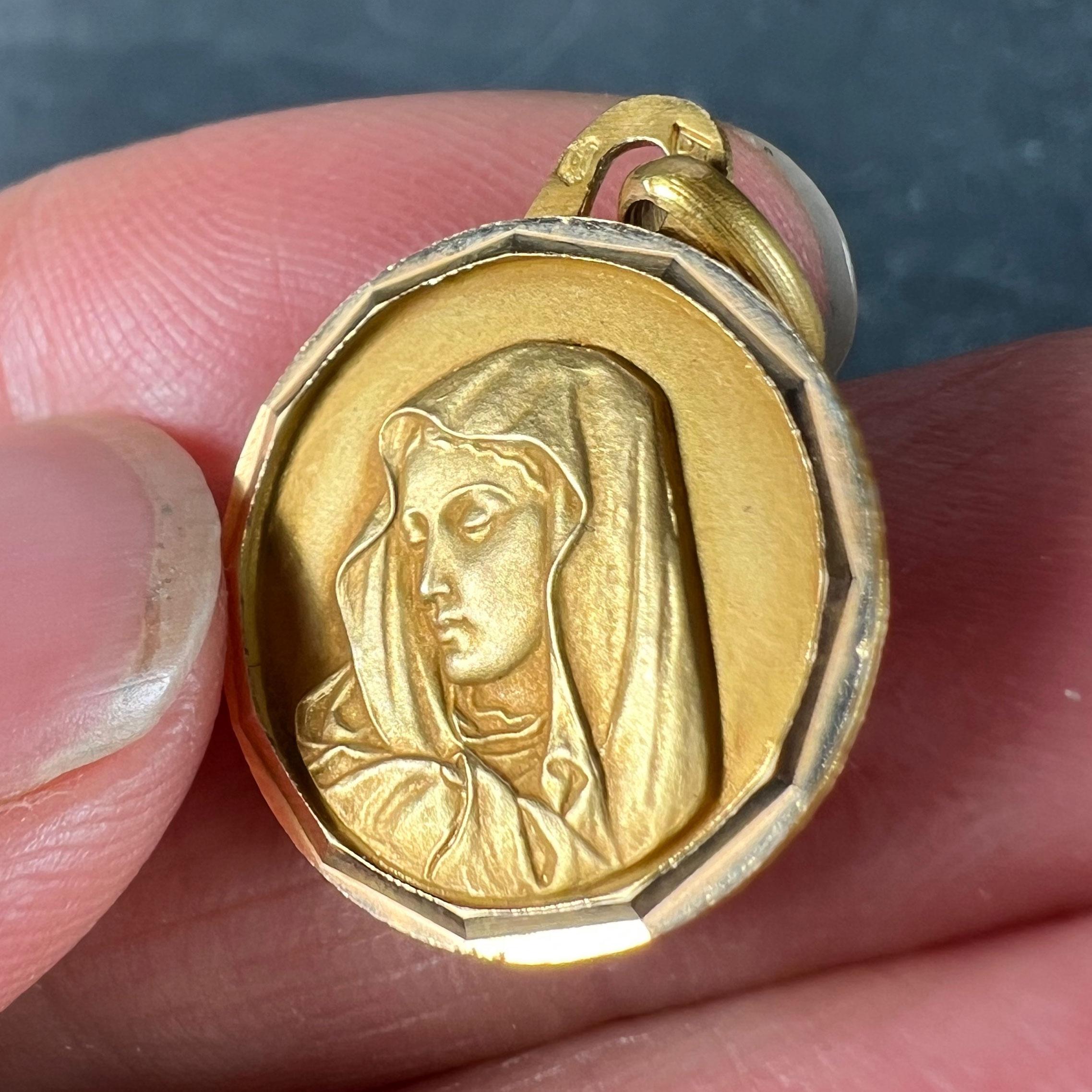French Virgin Mary 18K Yellow Gold Medal Charm Pendant For Sale 1