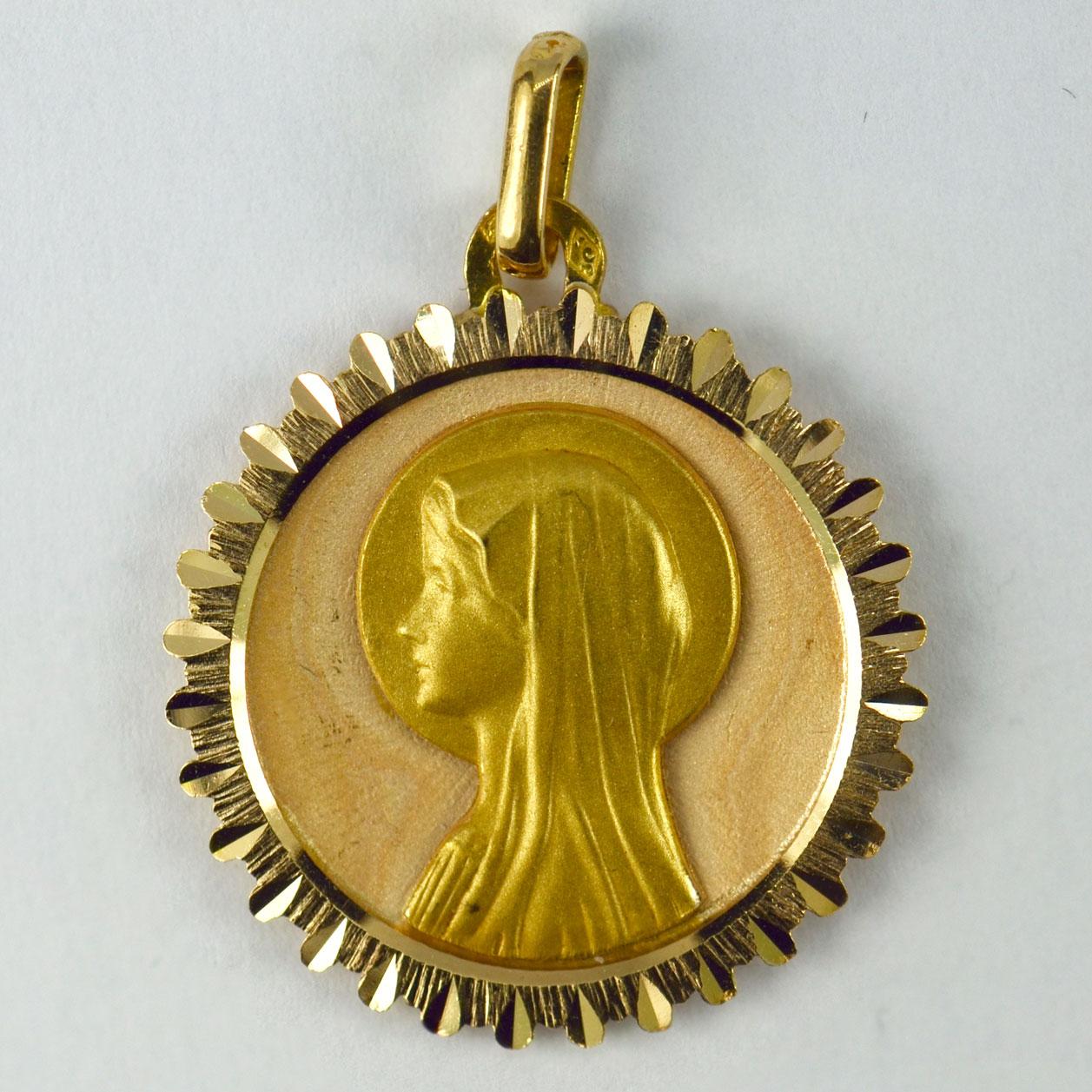 French Virgin Mary 18k Yellow Gold Medal Pendant In Good Condition For Sale In London, GB