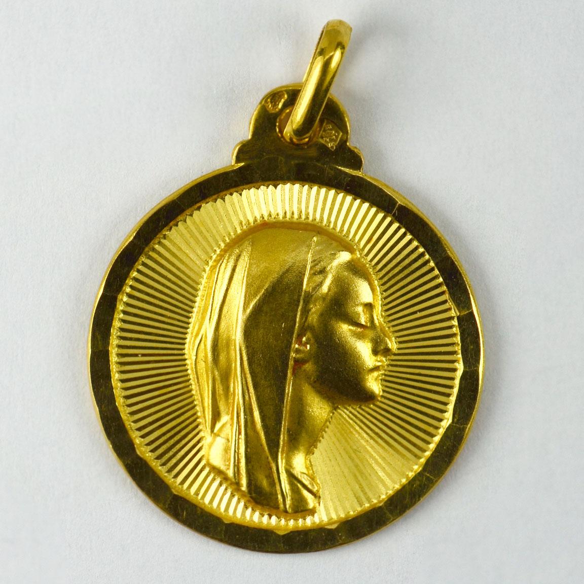 Französischer Medaillon-Anhänger, Jungfrau Maria, 18 Karat Gelbgold Damen im Angebot