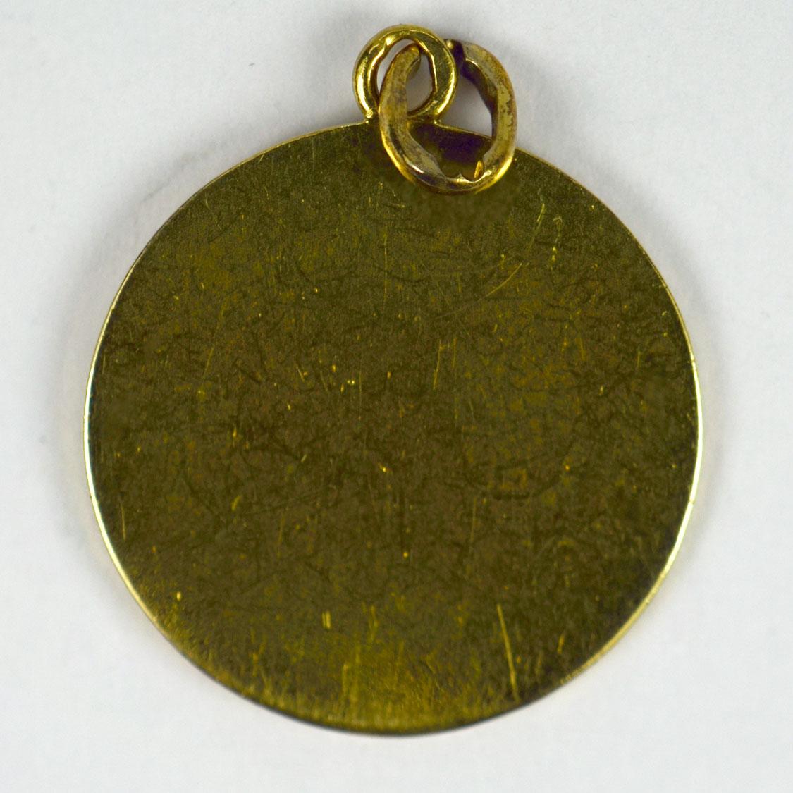Pendentif médaille de la Vierge Marie en or jaune 18k 1