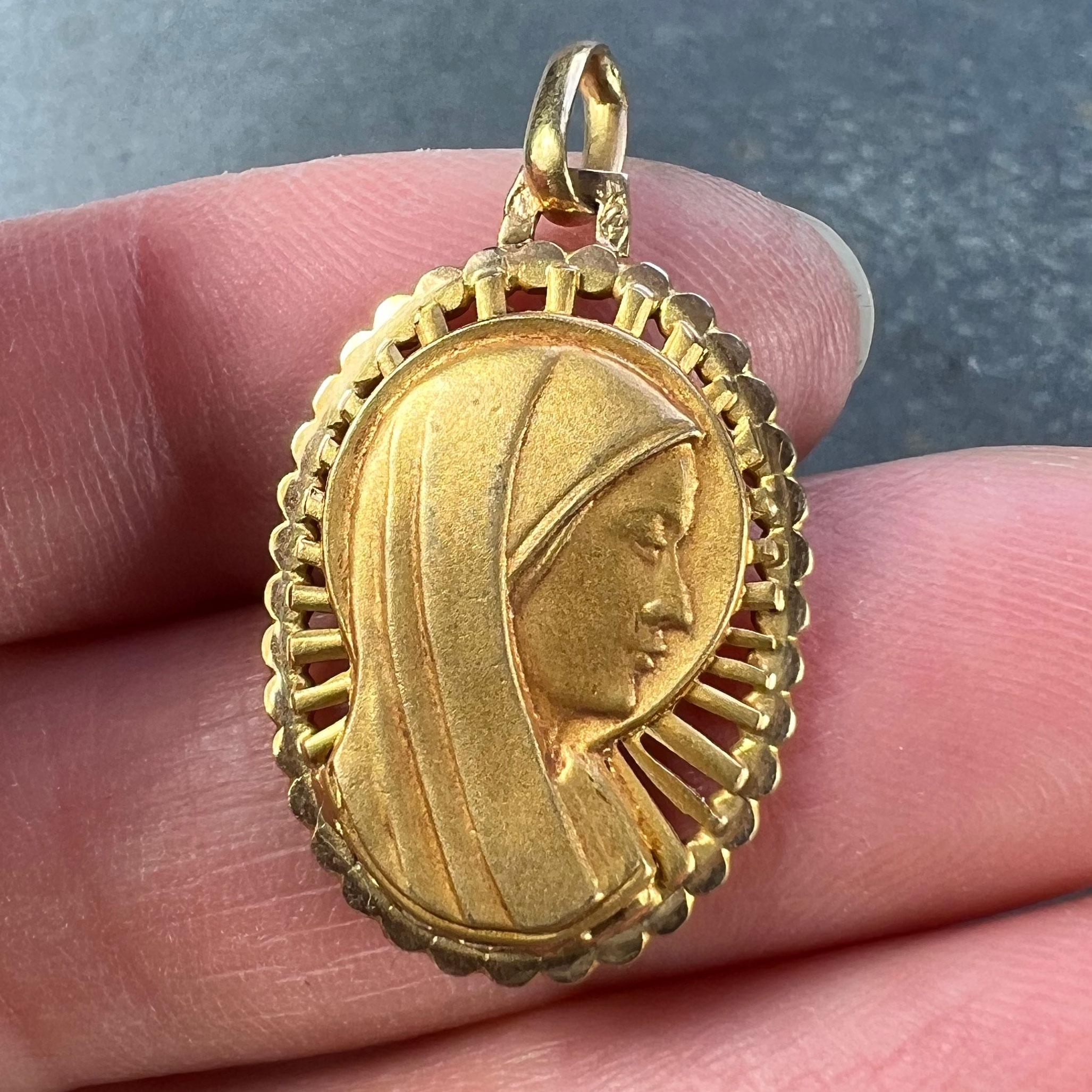 French Virgin Mary 18K Yellow Gold Religious Medal Pendant For Sale 1