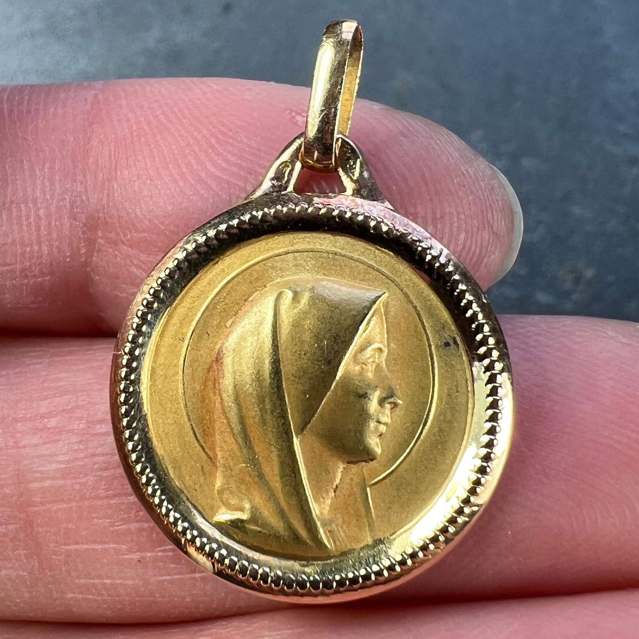 French Virgin Mary 18K Yellow Gold Religious Medal Pendant For Sale 1