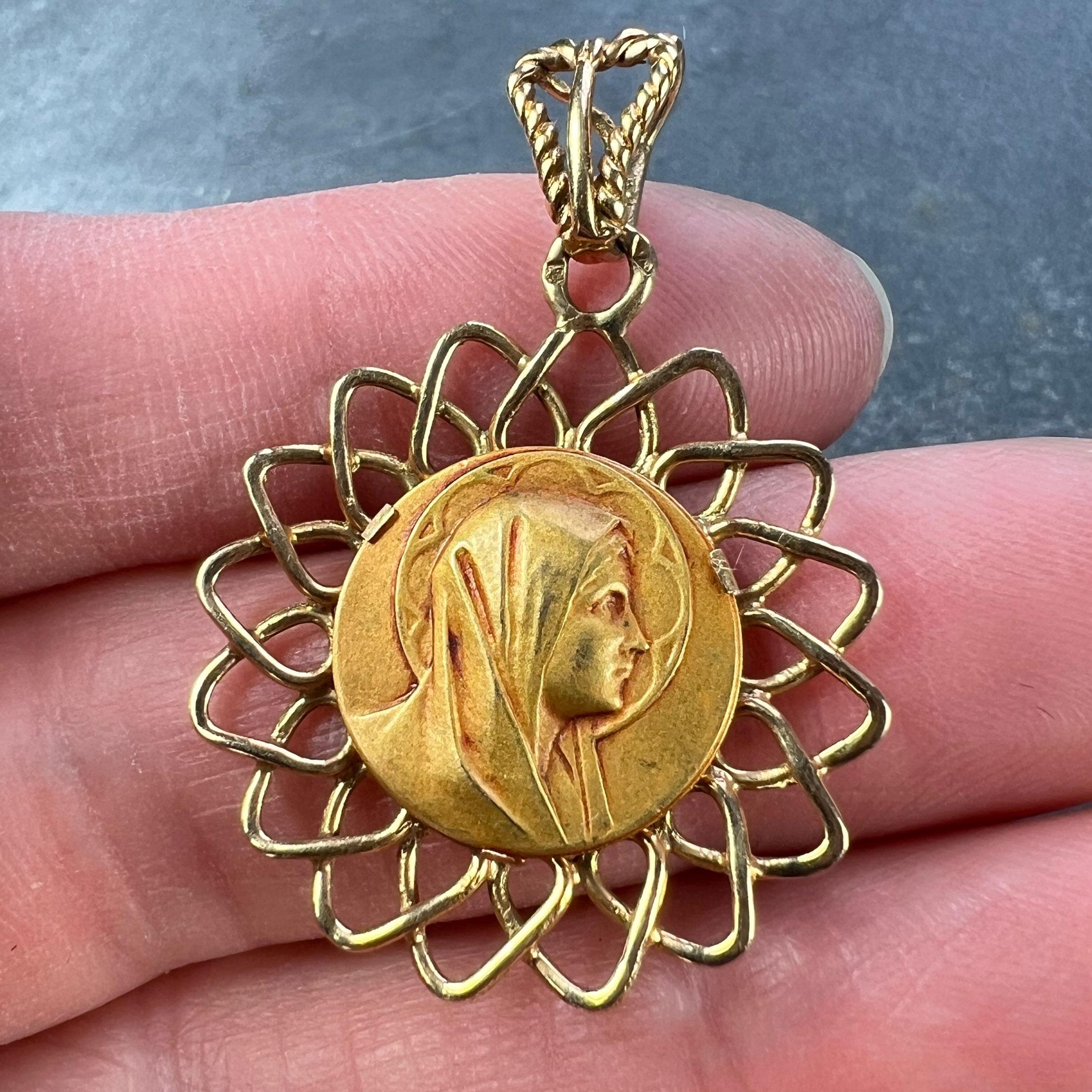 French Virgin Mary 18K Yellow Gold Religious Medal Pendant For Sale 1